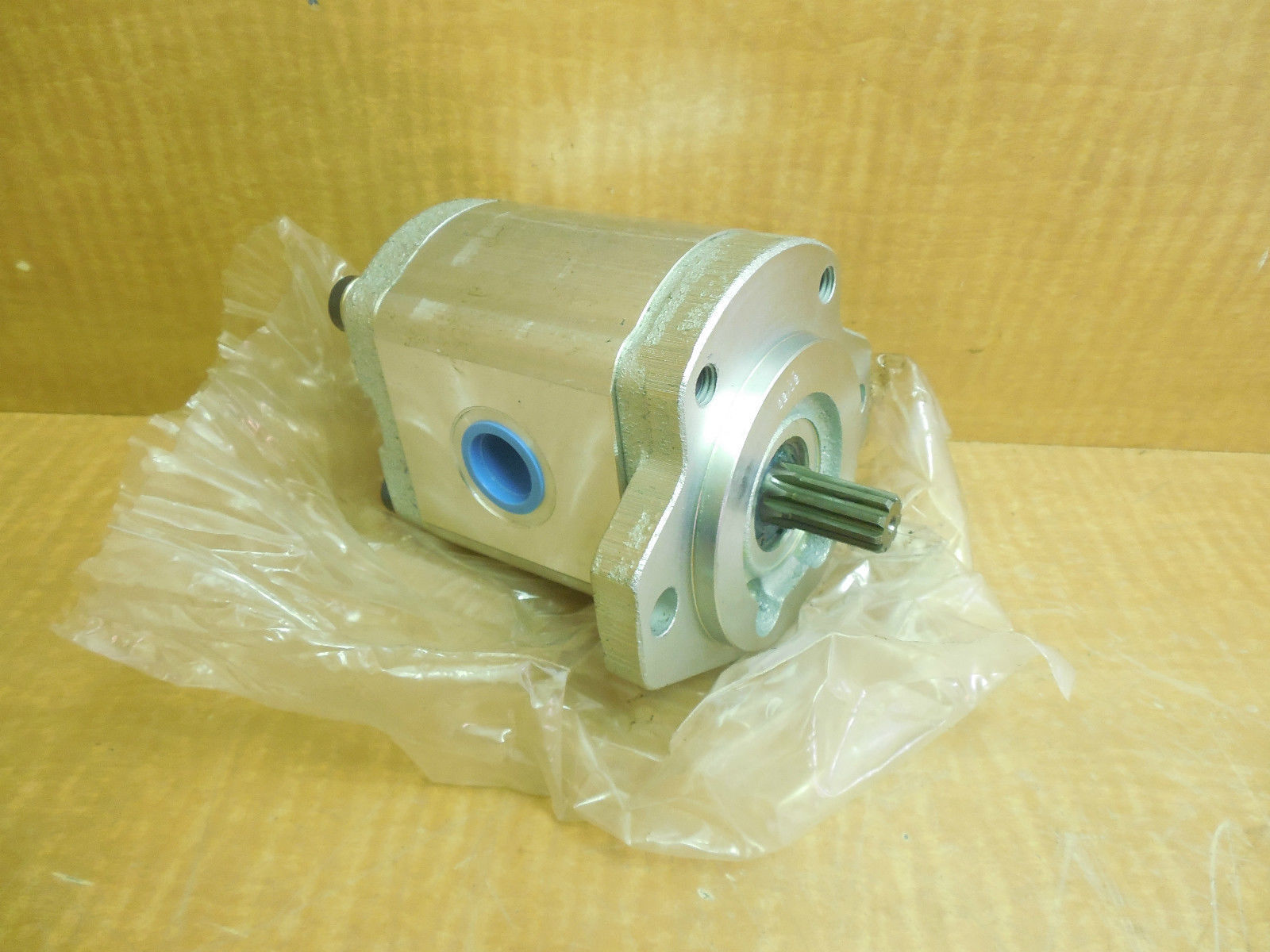 New Rexroth Gear Hydraulic Pump 9 510 290 126 12W187362 P1241435002