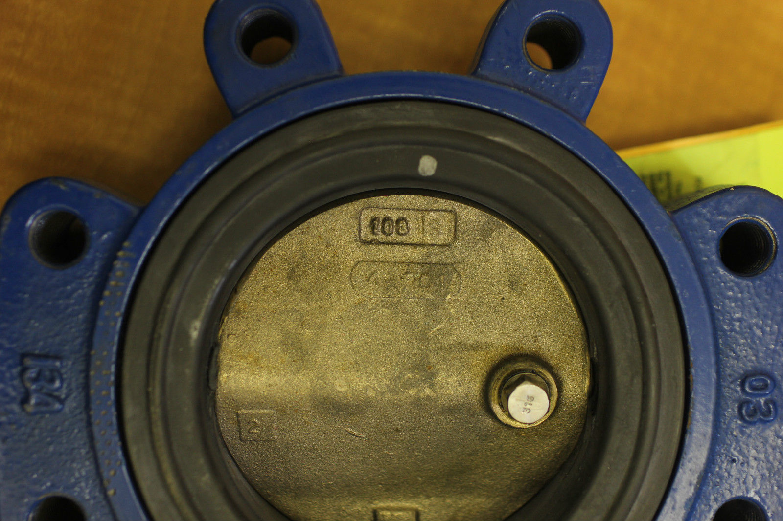 New Keystone TYCO Butterfly Valve 4" Stainless 206020999003 042703