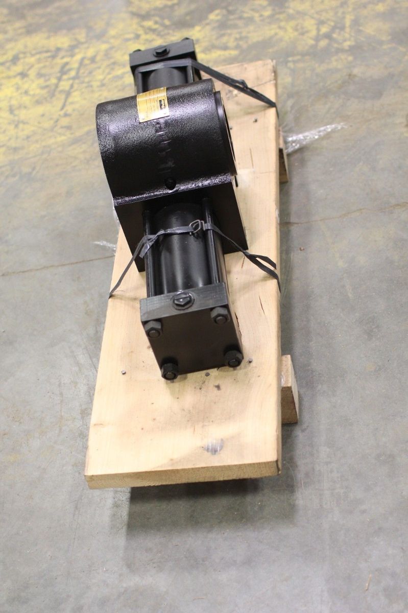 New Parker Hydraulic Rotary Actuator HTR75 180 PA14 C Max Pressure 3000
