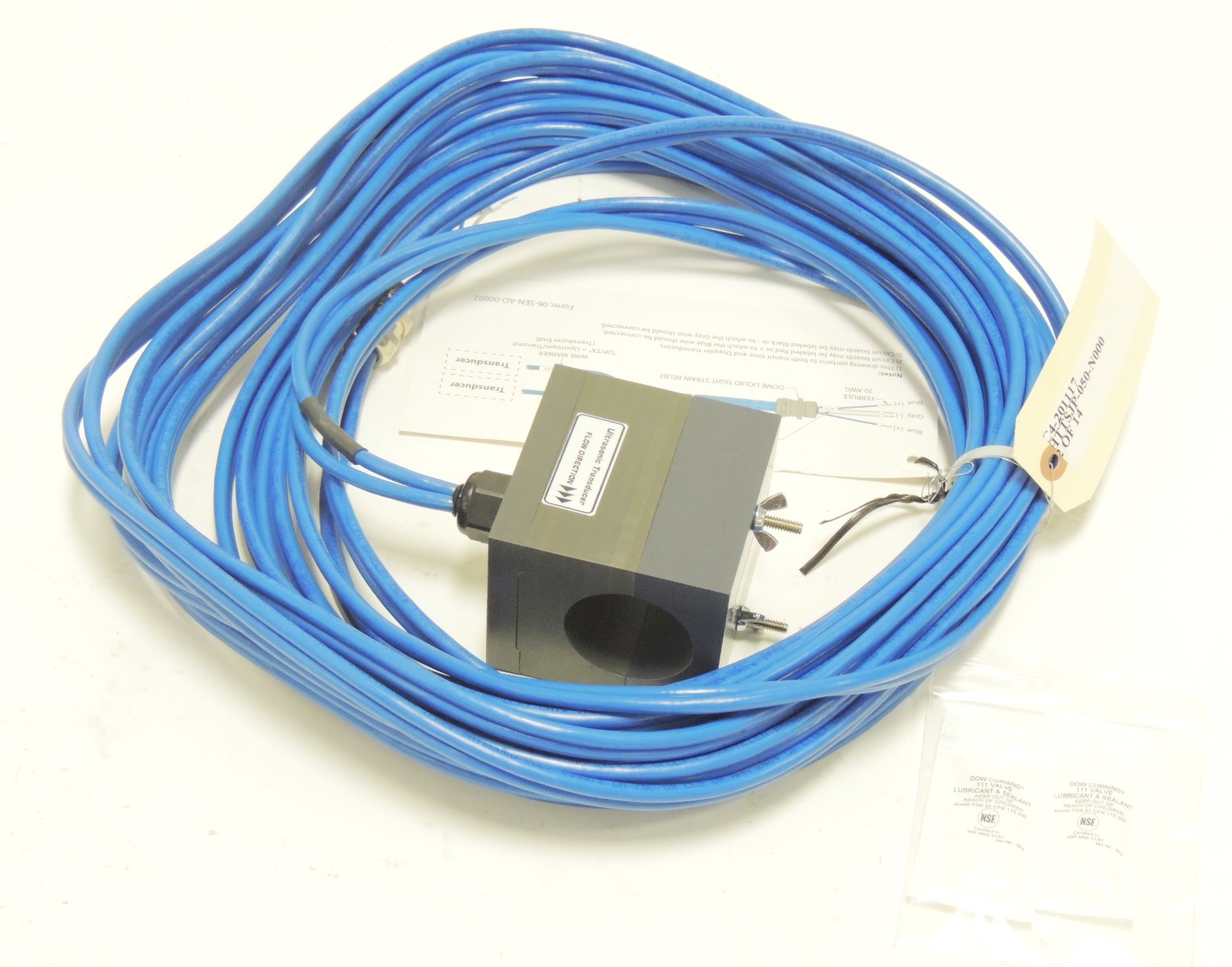 ultrasonic flow transducer
