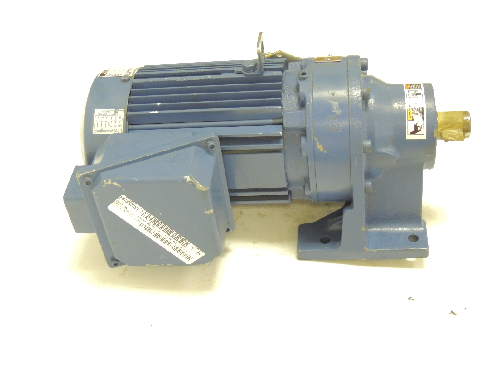 New Sumitomo SM Cyclo Gear Motor CNHM16100YC29 1 H.P, 291 Ratio
