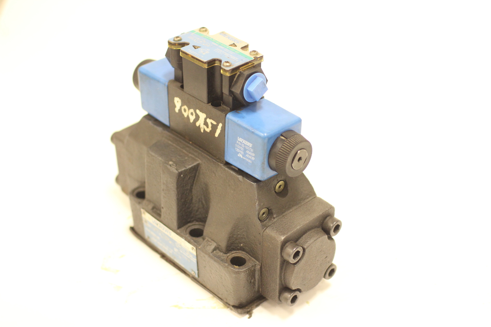 Rblt Vickers Eaton Hydraulics Directional Control Valve F3DG5S82CM