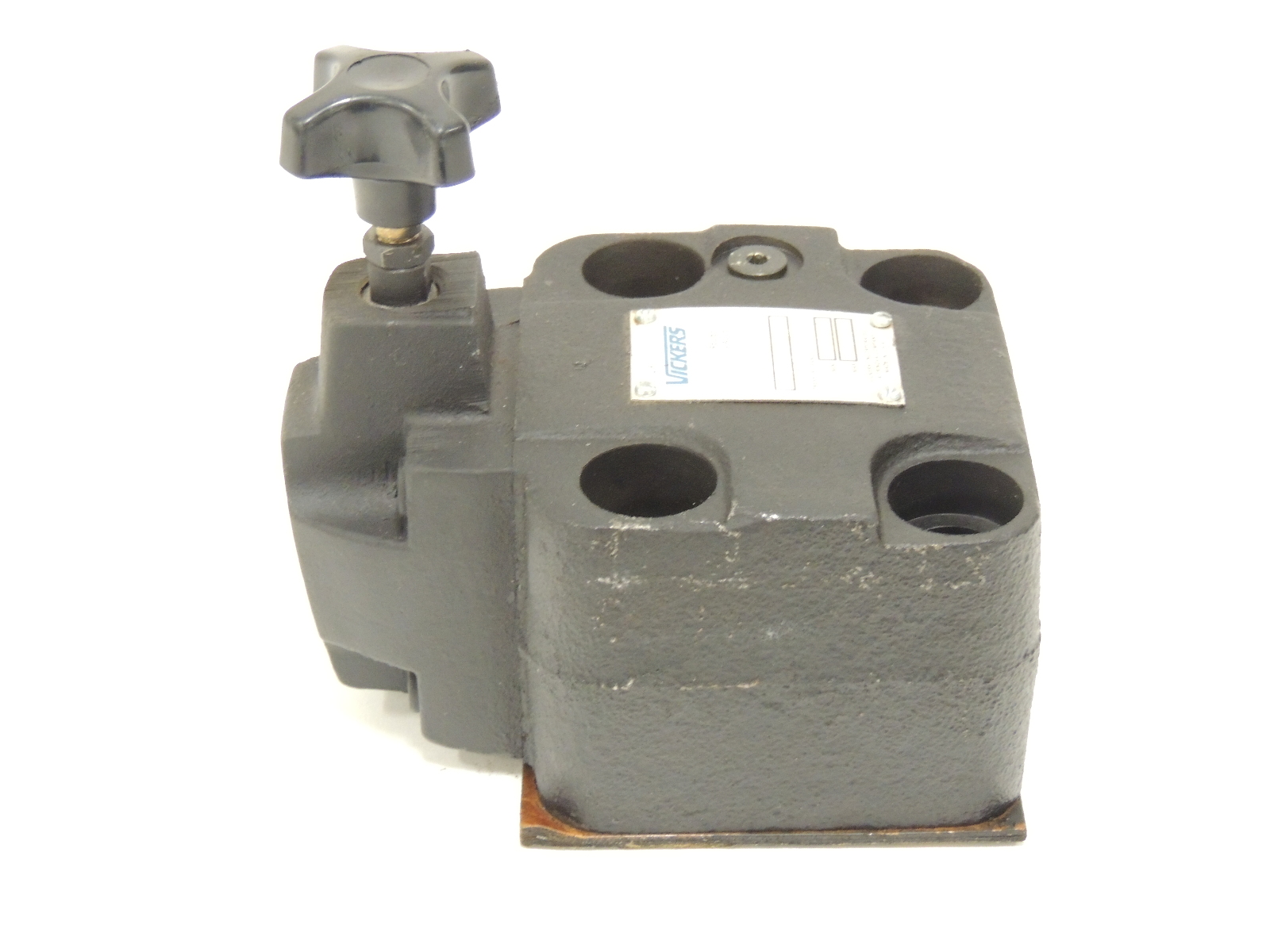 New Vickers Hydraulic Relief Valve CG 10 F 30 Subplate Mounting, 1500