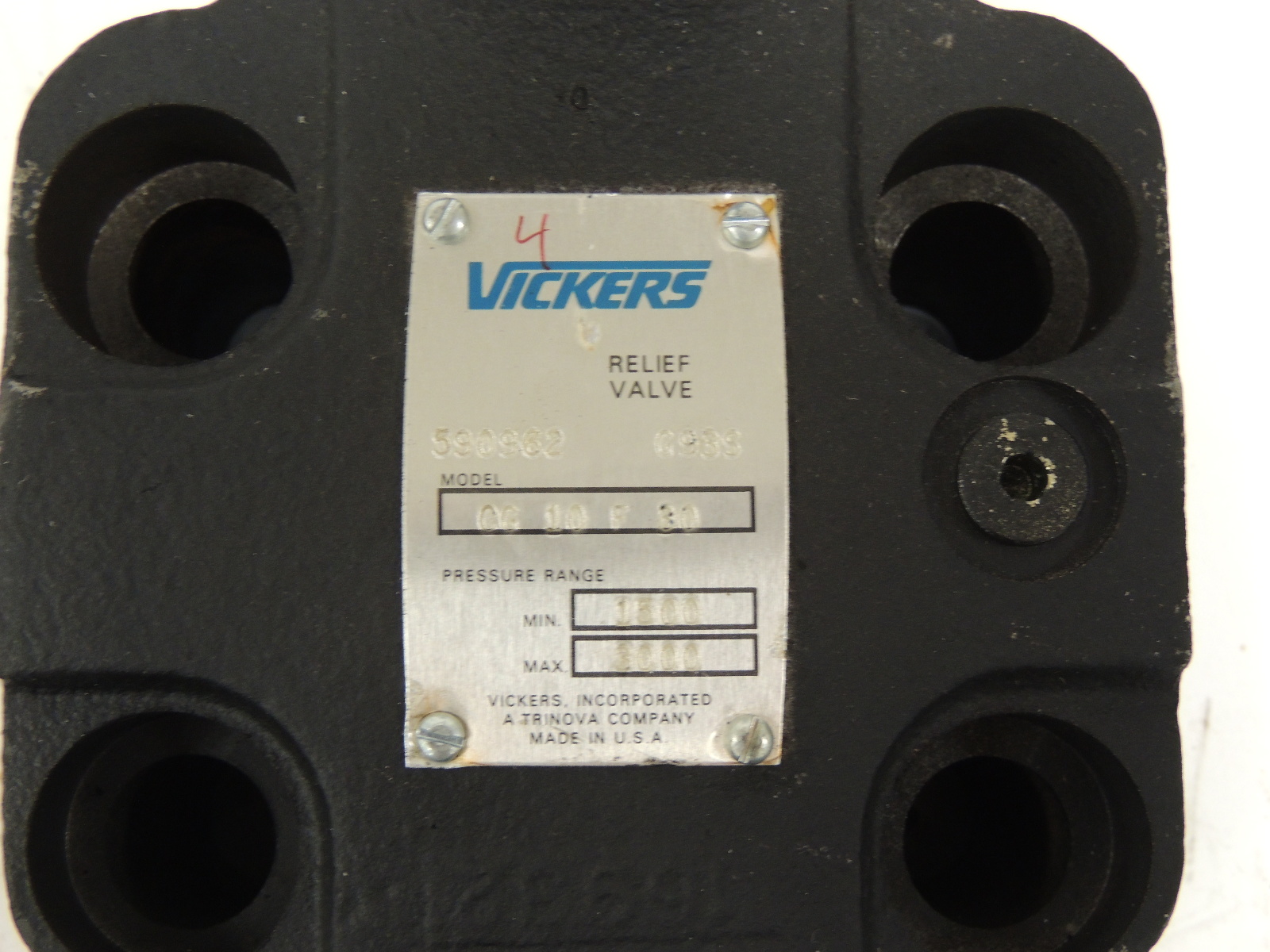 New Vickers Hydraulic Relief Valve CG 10 F 30 Subplate Mounting, 1500