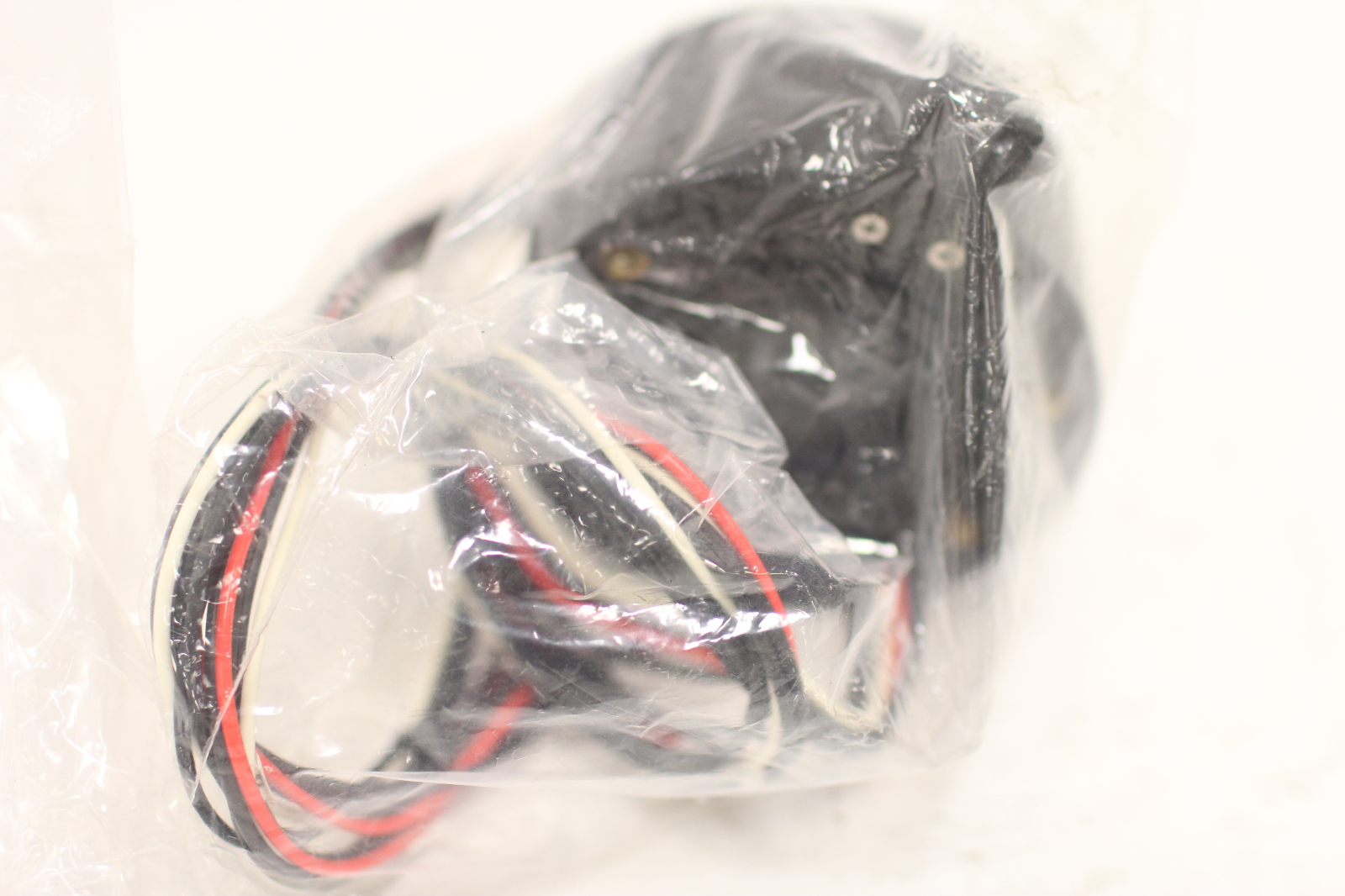 New Moog AC4598 Capsule Slip Ring 459806X028 Through Bore 250 RPM