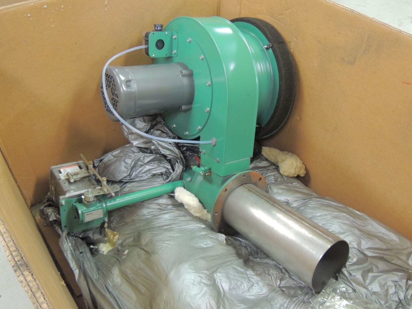 Nuevo Eclipse TA100 thermair Quemador TA13.100 naanegdsaap 1,141,000 Btu 50 Hz eBay