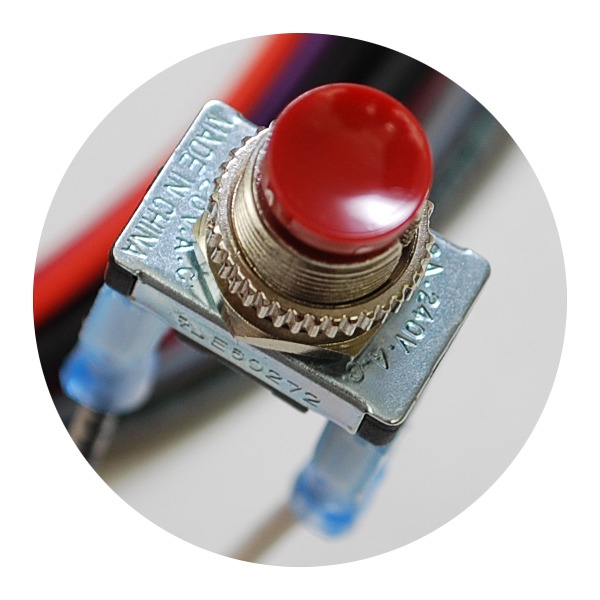 LUND 17/18 FISH BLACK/SILVER WAVE LINK PLASTIC BOAT TOGGLE SWITCH PANEL 2074414