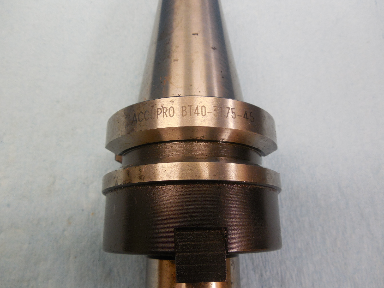 ACCUPRO BT40 1 1/4" FACE MILL DRIVER W/ 1/2" KEYS BRIDGEPORT TOOLING