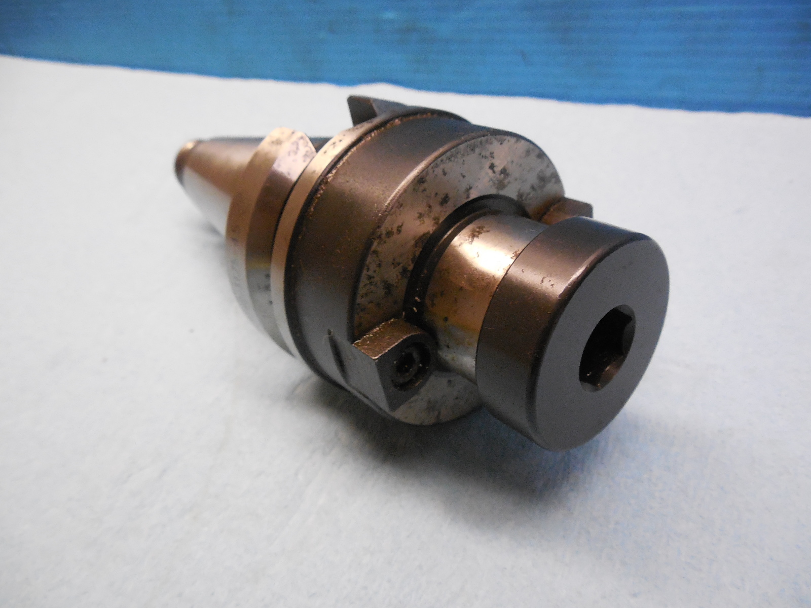 ACCUPRO BT40 1 1/4" FACE MILL DRIVER W/ 1/2" KEYS BRIDGEPORT TOOLING