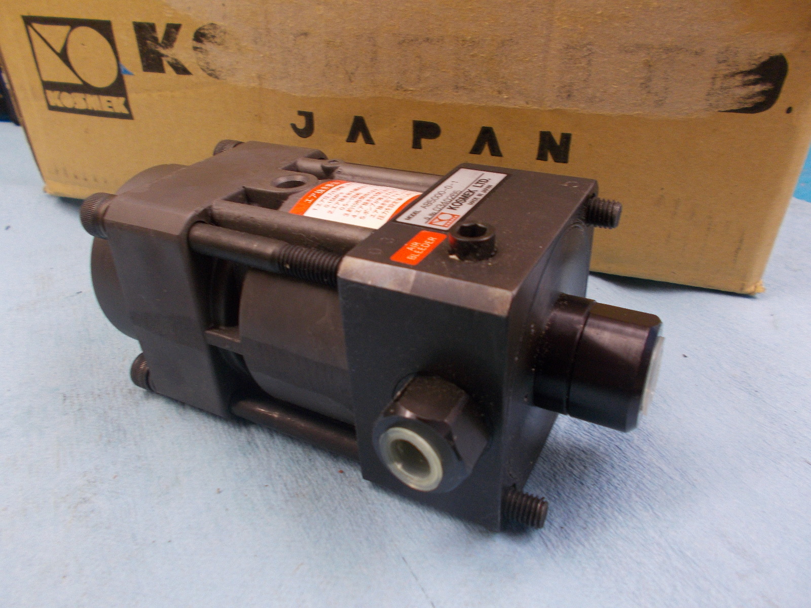 KOSMEK HYDRAULIC INDUSTRIAL AB HEAVY DUTY WORK HOLDING CLAMP PUMP