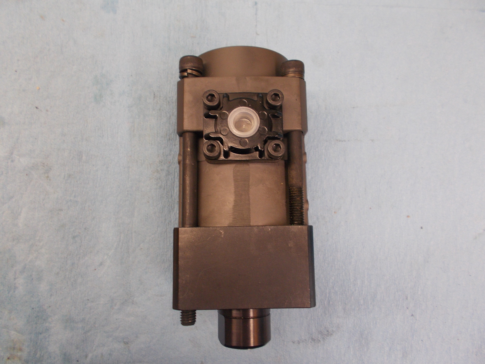 KOSMEK HYDRAULIC INDUSTRIAL AB HEAVY DUTY WORK HOLDING CLAMP PUMP