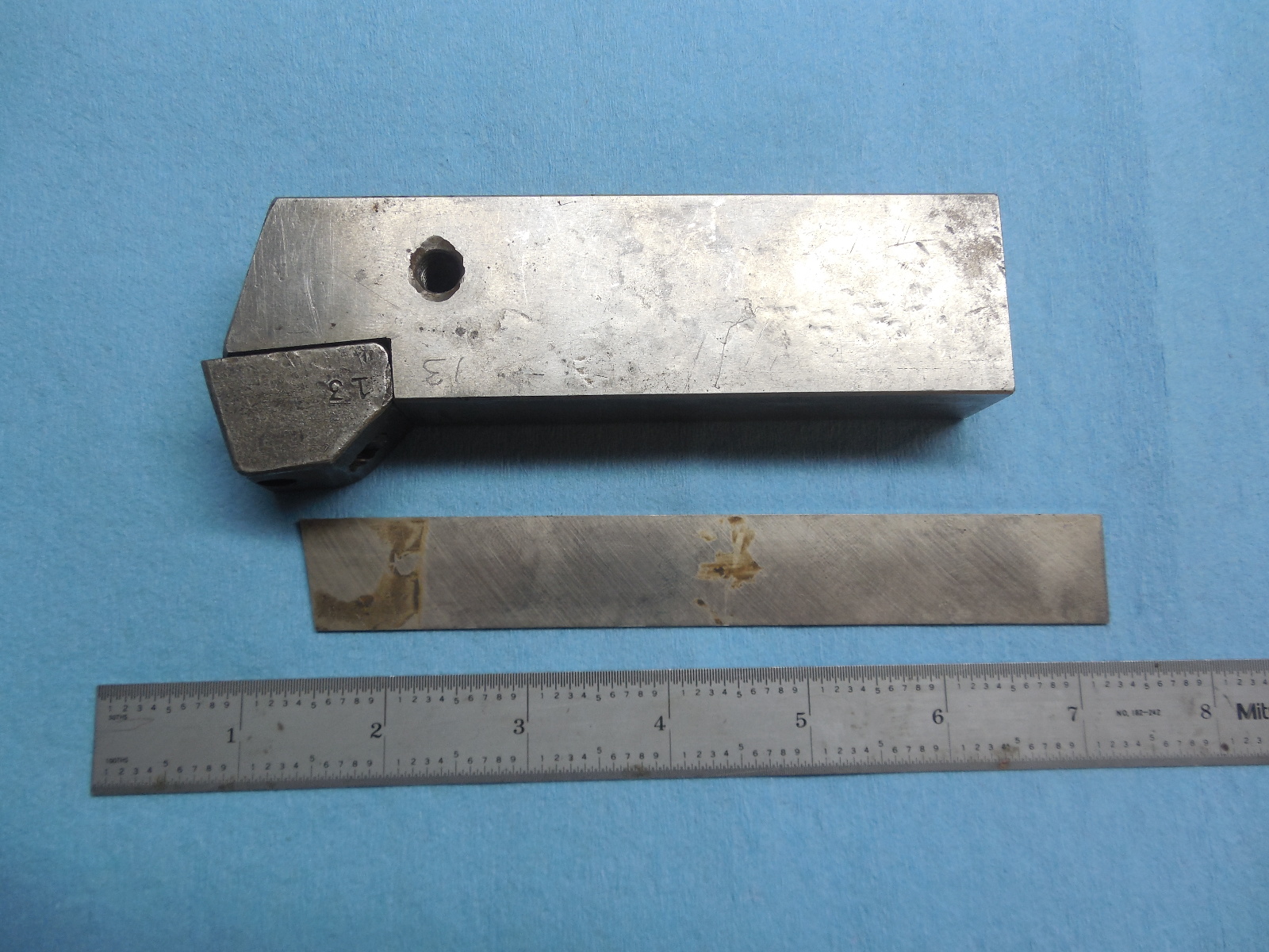 1/16" X 13/16" HSS CUT OFF BLADE WITH LATHE TOOL HOLDER 1 7/16 TALL 7/8