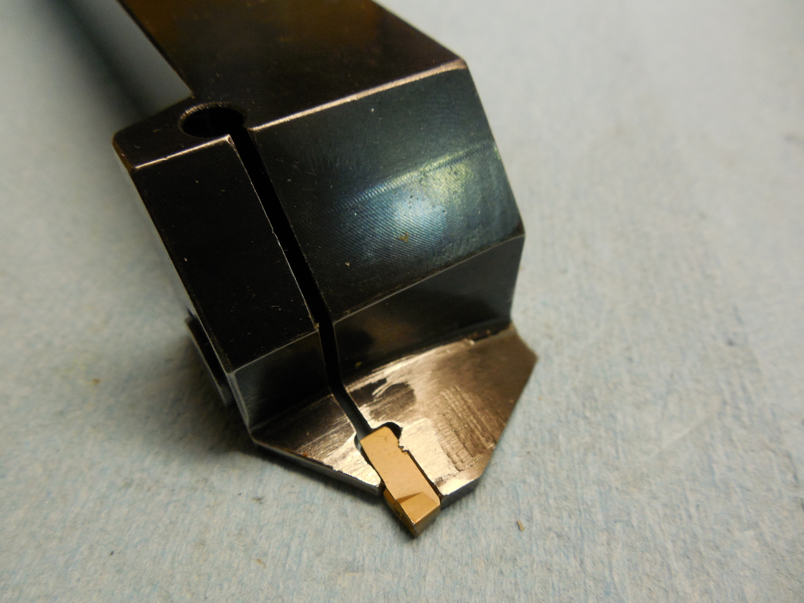 SANDVIK COROMANT LF151.37 16 132B25 PARTING / GROOVING TOOL 1