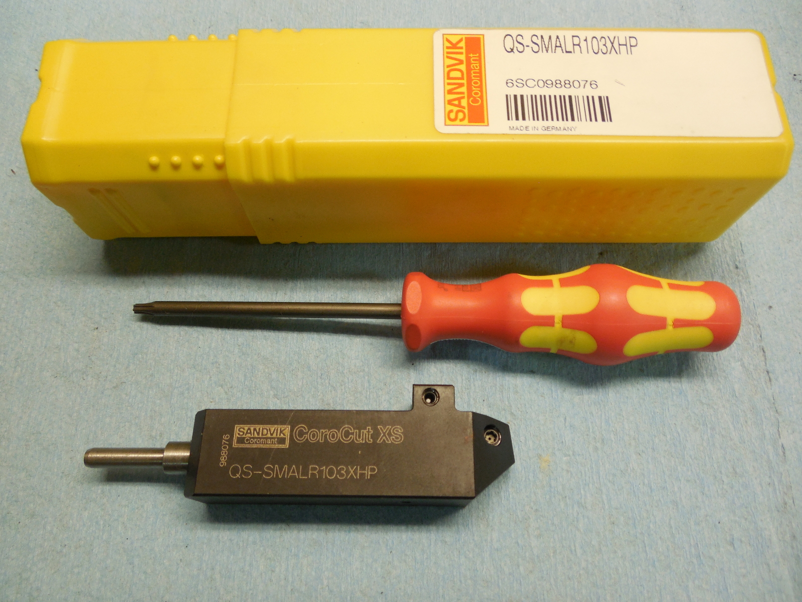 SANDVIK COROMANT COROCUT XS QS SMALR 103XHP PARTING & GROOVING SHANK