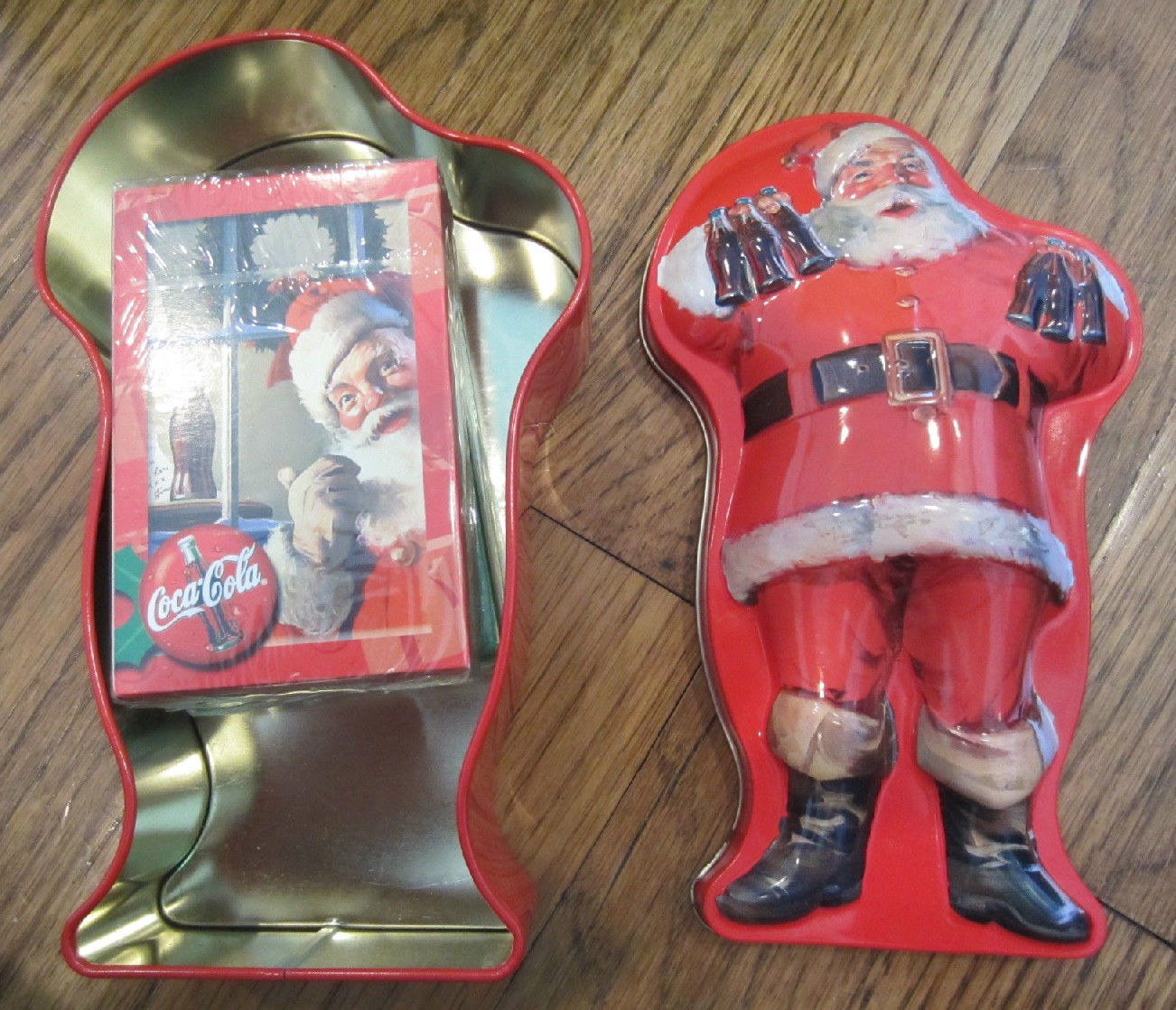 Coca Cola Santa Tin With 2 Decks Of Christmas Playing Cards Dragonfly 