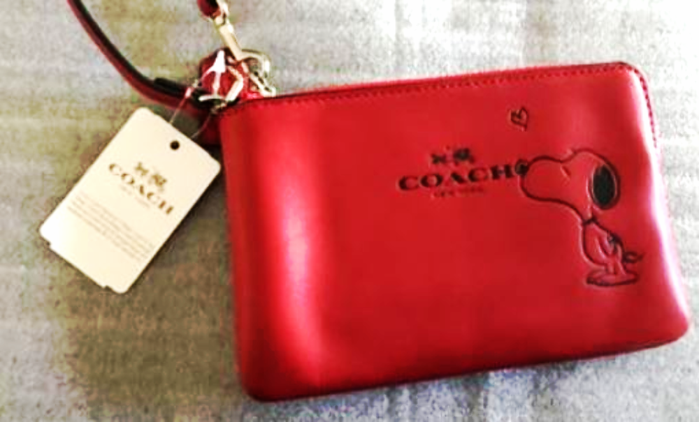 Nwt Coach X Peanuts Snoopy Red Corner Zip Wristlet Wallet F65193 eBay
