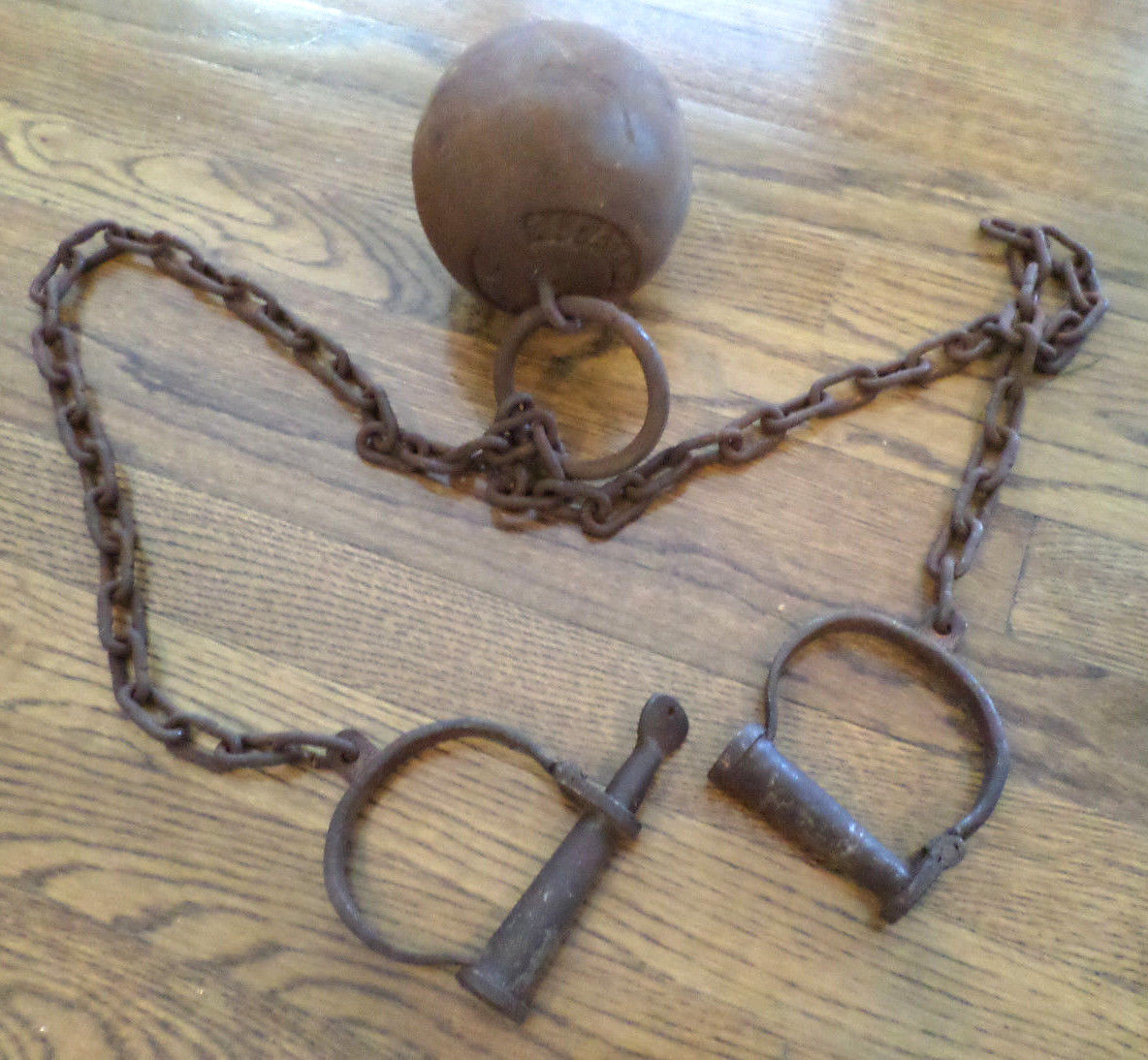 Cast Iron Ball And Chains Leg Irons Cuffs Alcatraz Prison Free Shipping