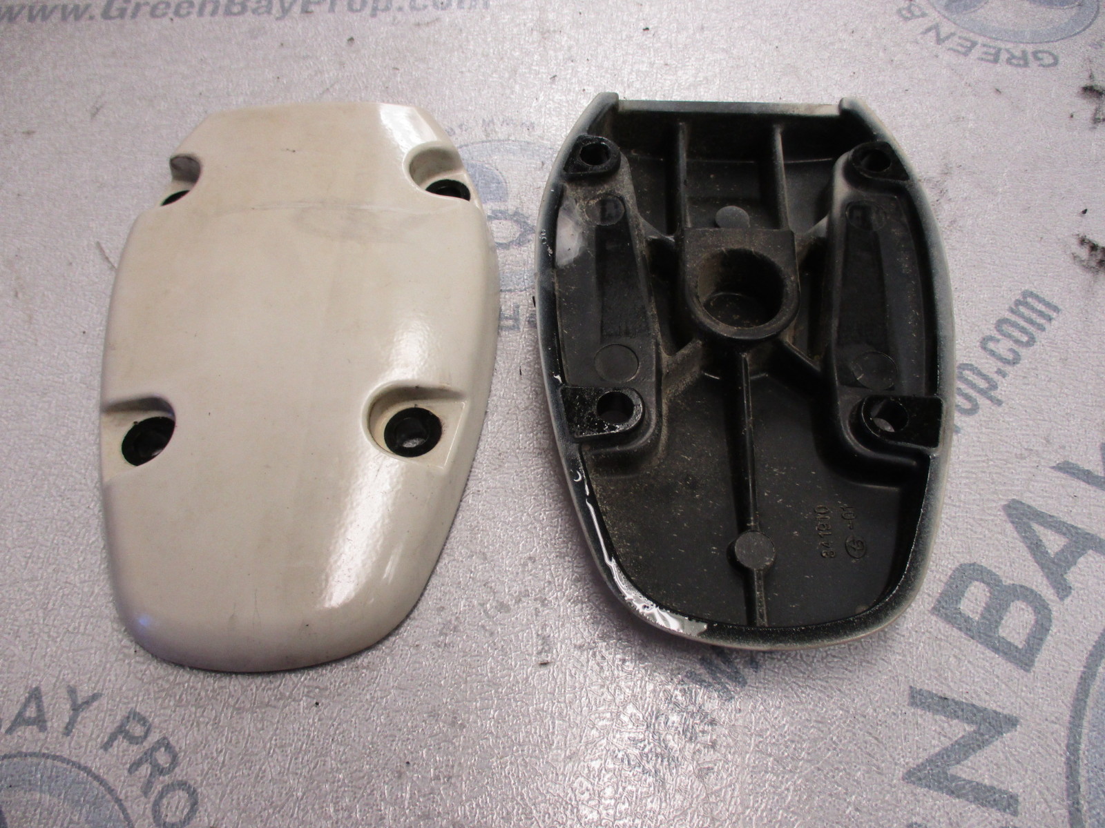 341910 Evinrude Johnson Outboard Lower Mount Bracket Cover 90175 Hp Green Bay Propeller