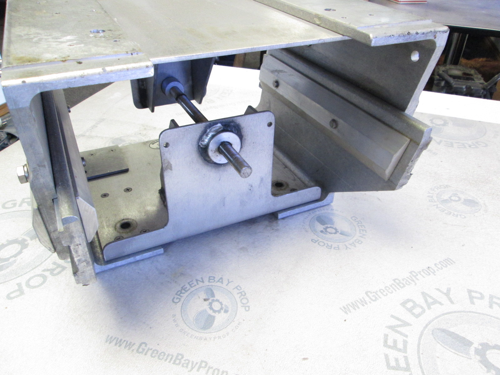 Slidemaster Outboard Motor Manual Jack Plate 6 1/2 In Slot 12 Inch