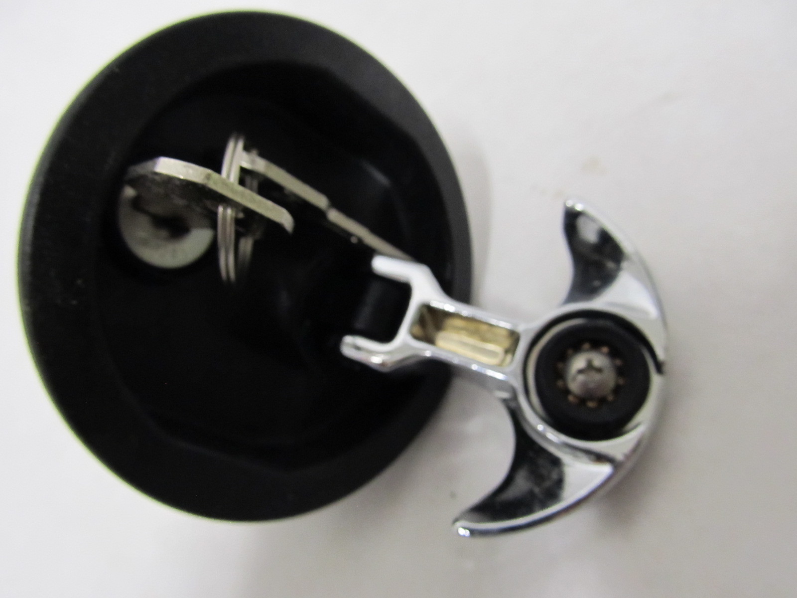 Perko THandle Chrome Flush Mount Lock, Offset Cam Latch Green Bay