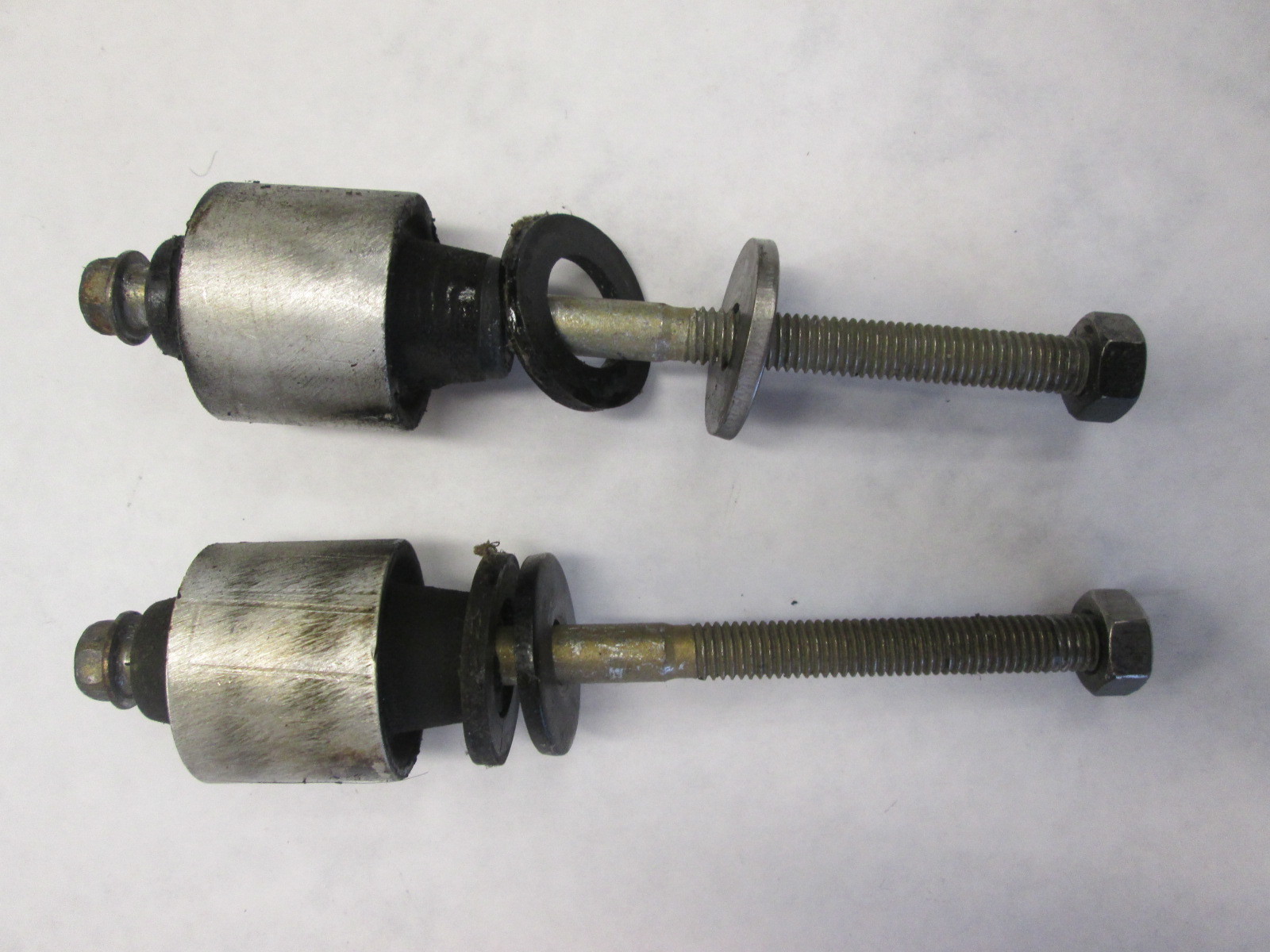 14894 Mercury Mariner Outboard Upper Motor Mount 18 20 25 Hp 198404