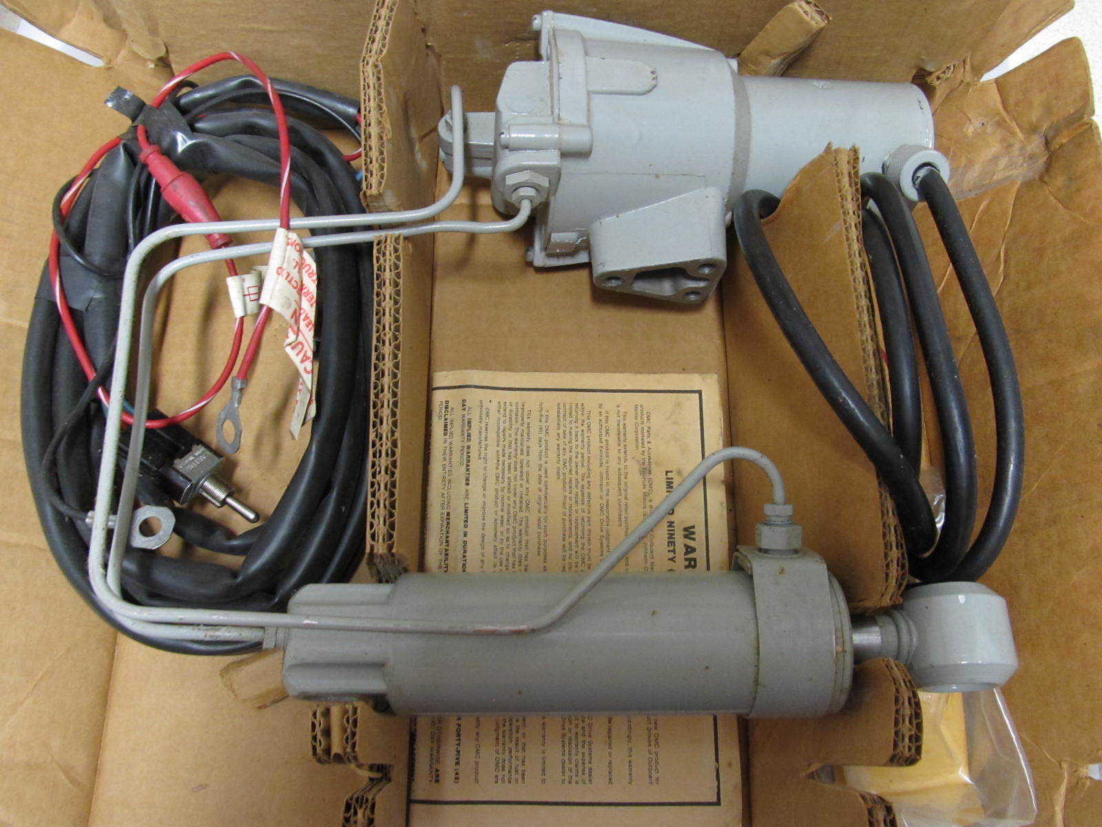 0173669 173669 OMC Evinrude Johnson 60110 HP Outboard Power Tilt Kit