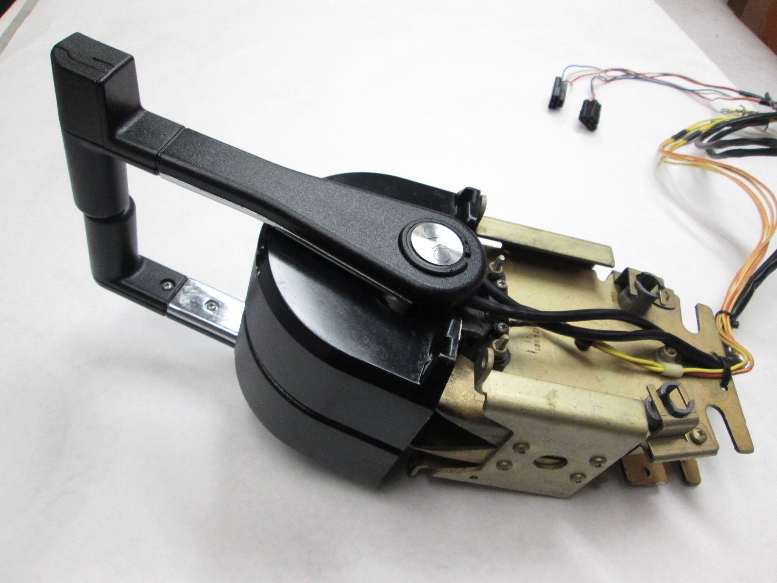 176388 Top Mount Dual Boat Binnacle Remote Controls Evinrude Johnson