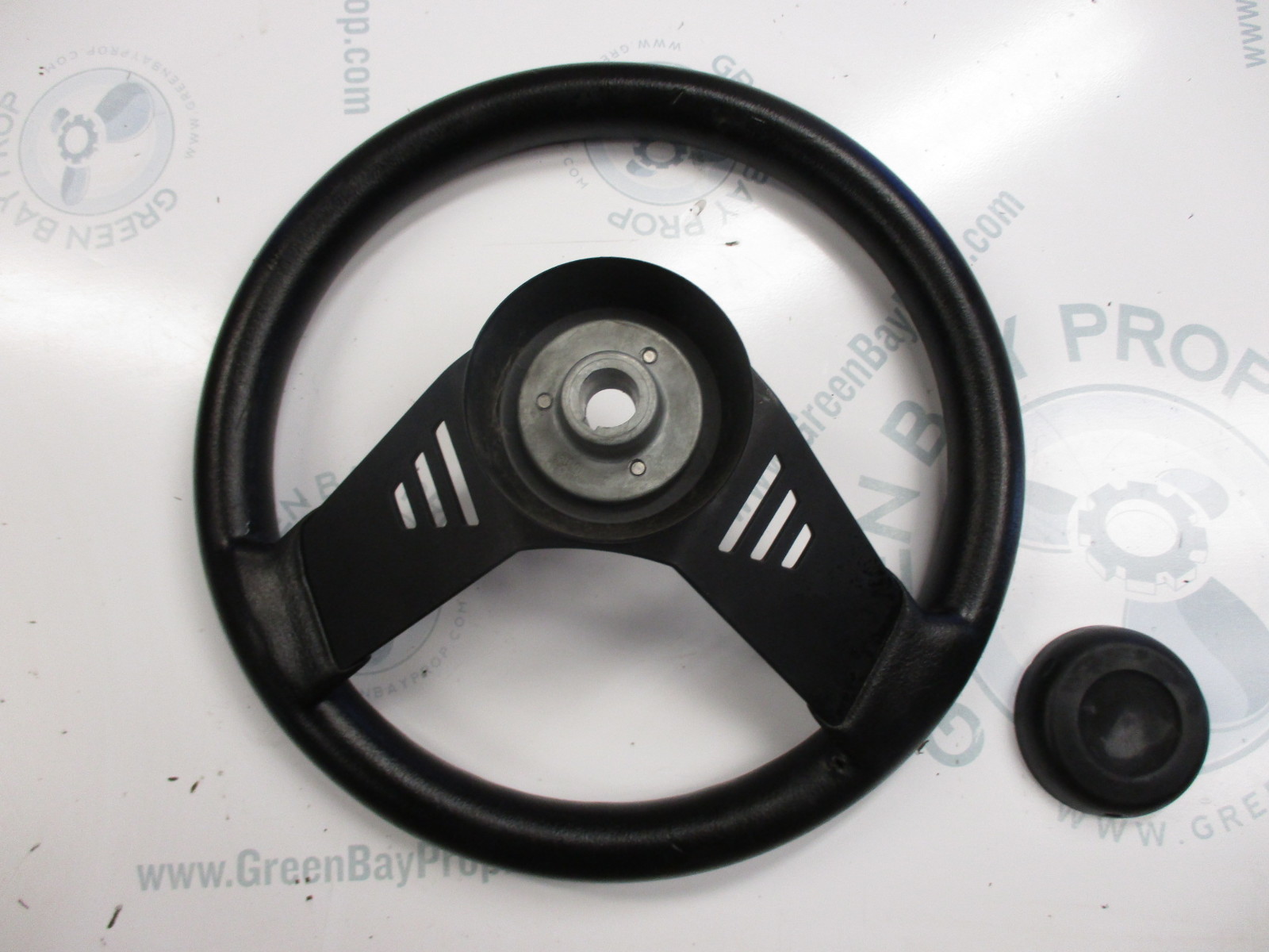 Classic Vintage 1989 Regal Medallion Marine Boat Steering Wheel 13"