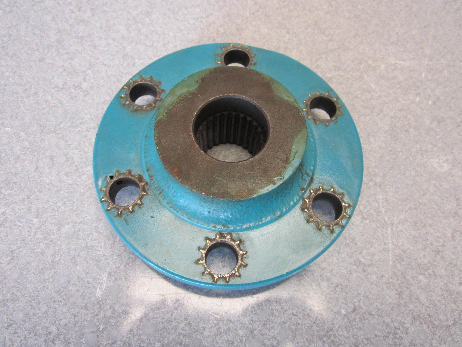 982458 OMC Chevy V8 Stern Drive Driveshaft Coupling Coupler '7376