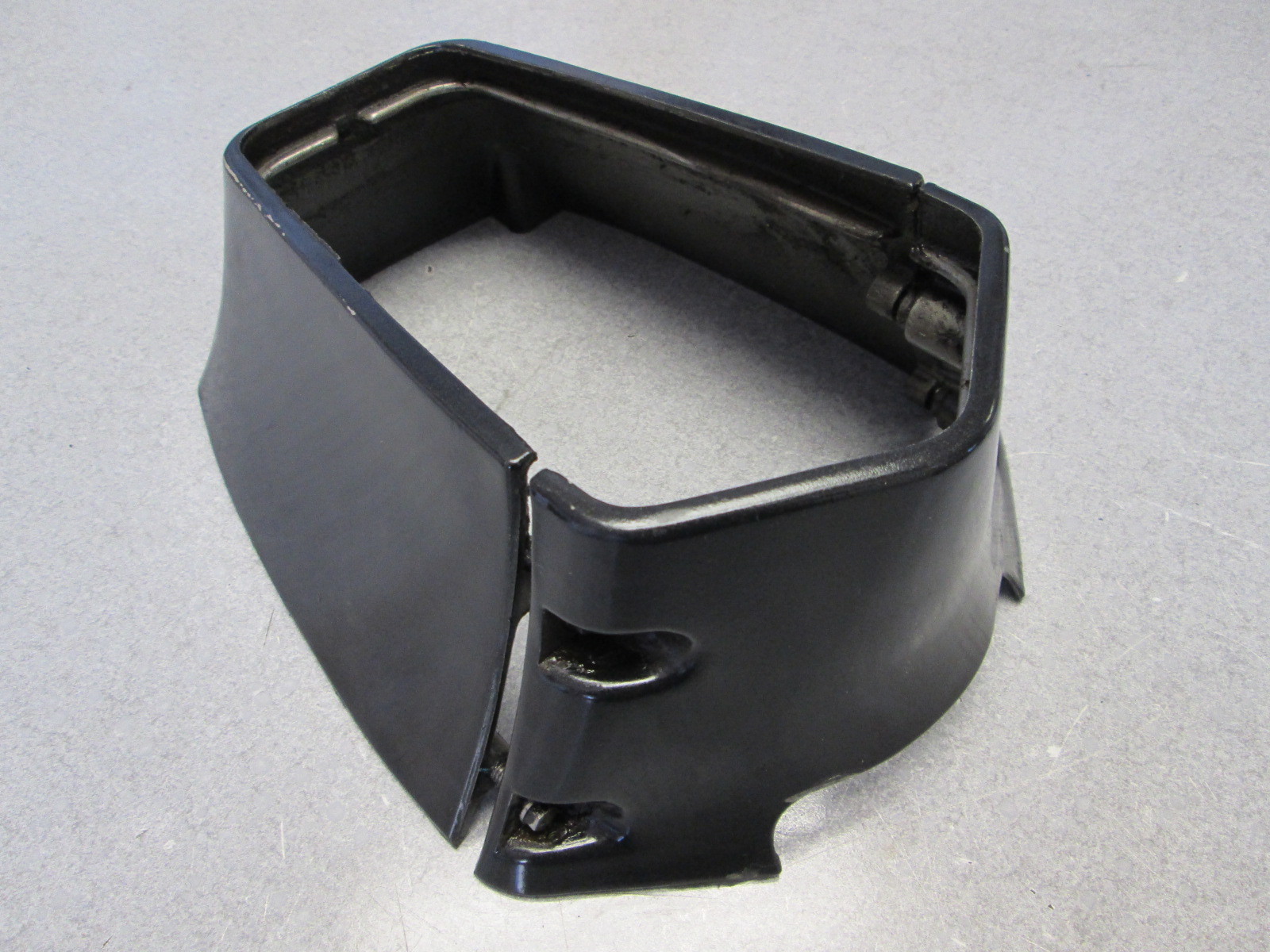 340777 340778 Evinrude Johnson Outboard Grey Midsection Exhaust Housing