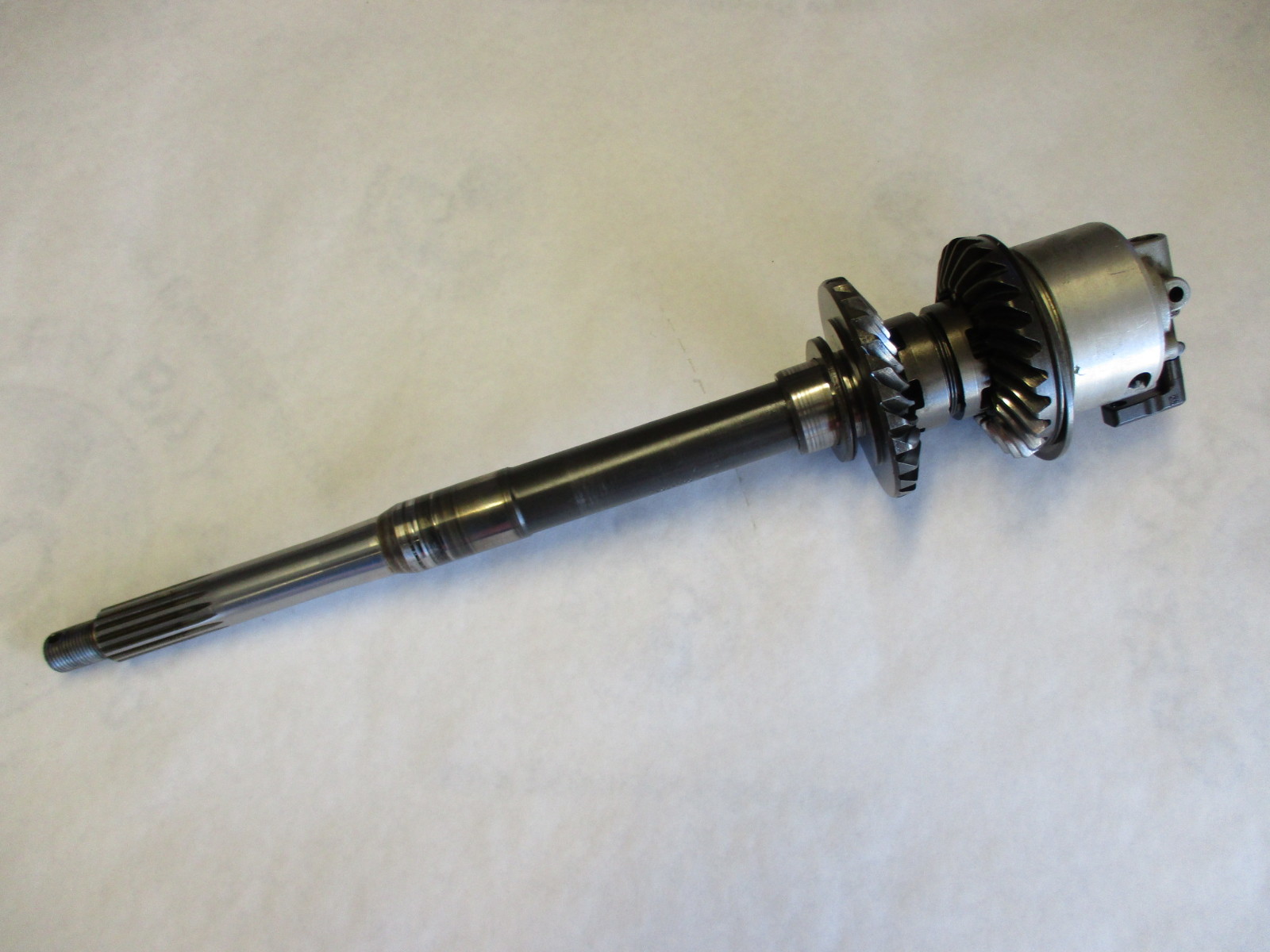 5004765 Propeller Shaft & Gears Evinrude Johnson Lower Unit Propshaft