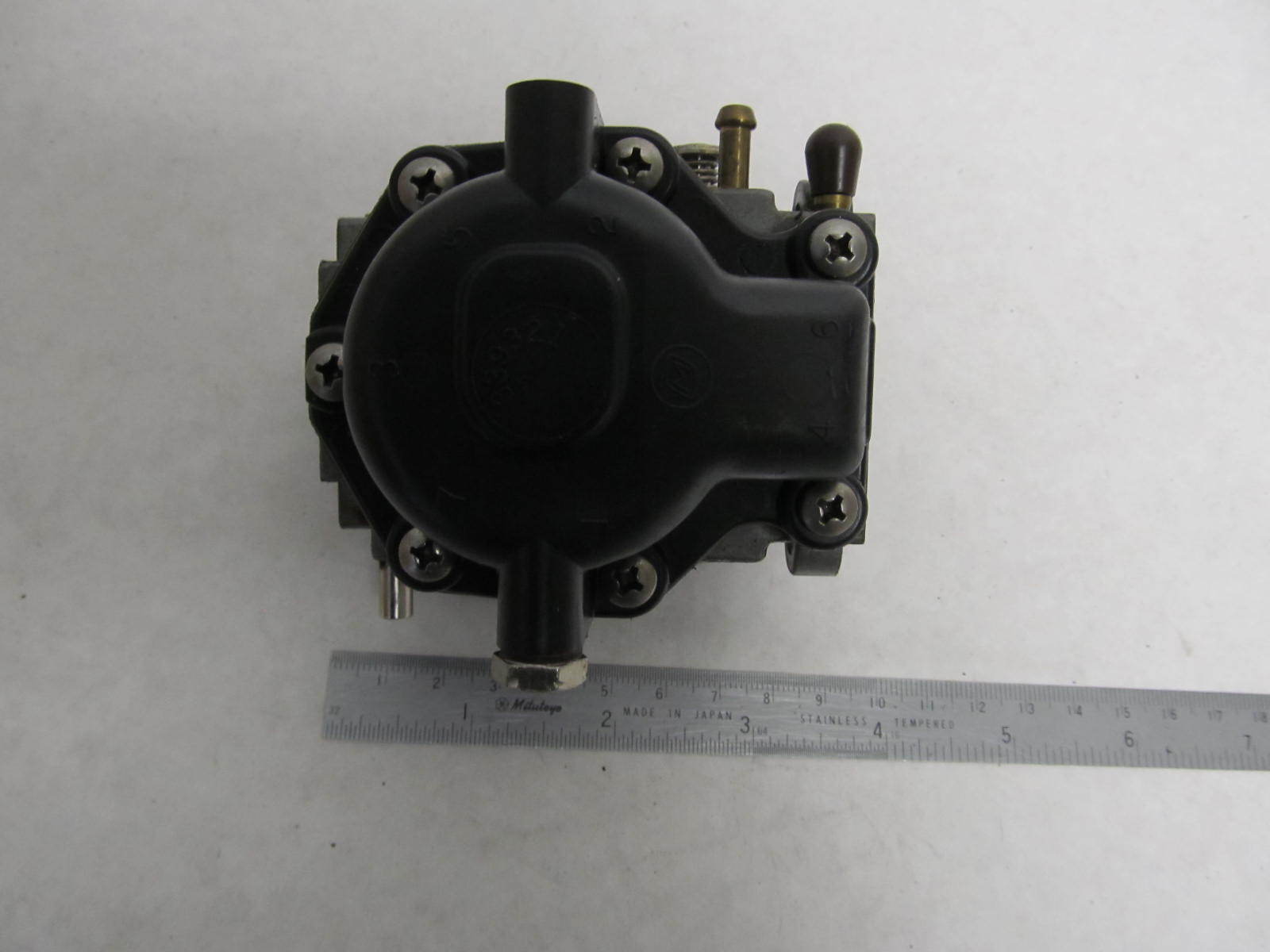 436735 0436735 OMC Evinrude Johnson 15 HP Outboard Carburetor