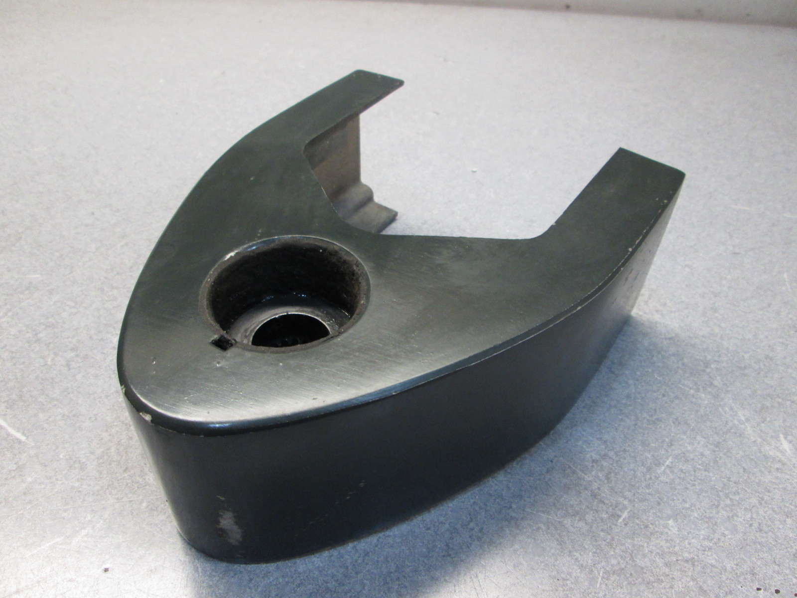 316054 Steering Shaft Mount Bracket for 50 Hp 197172 Evinrude Johnson