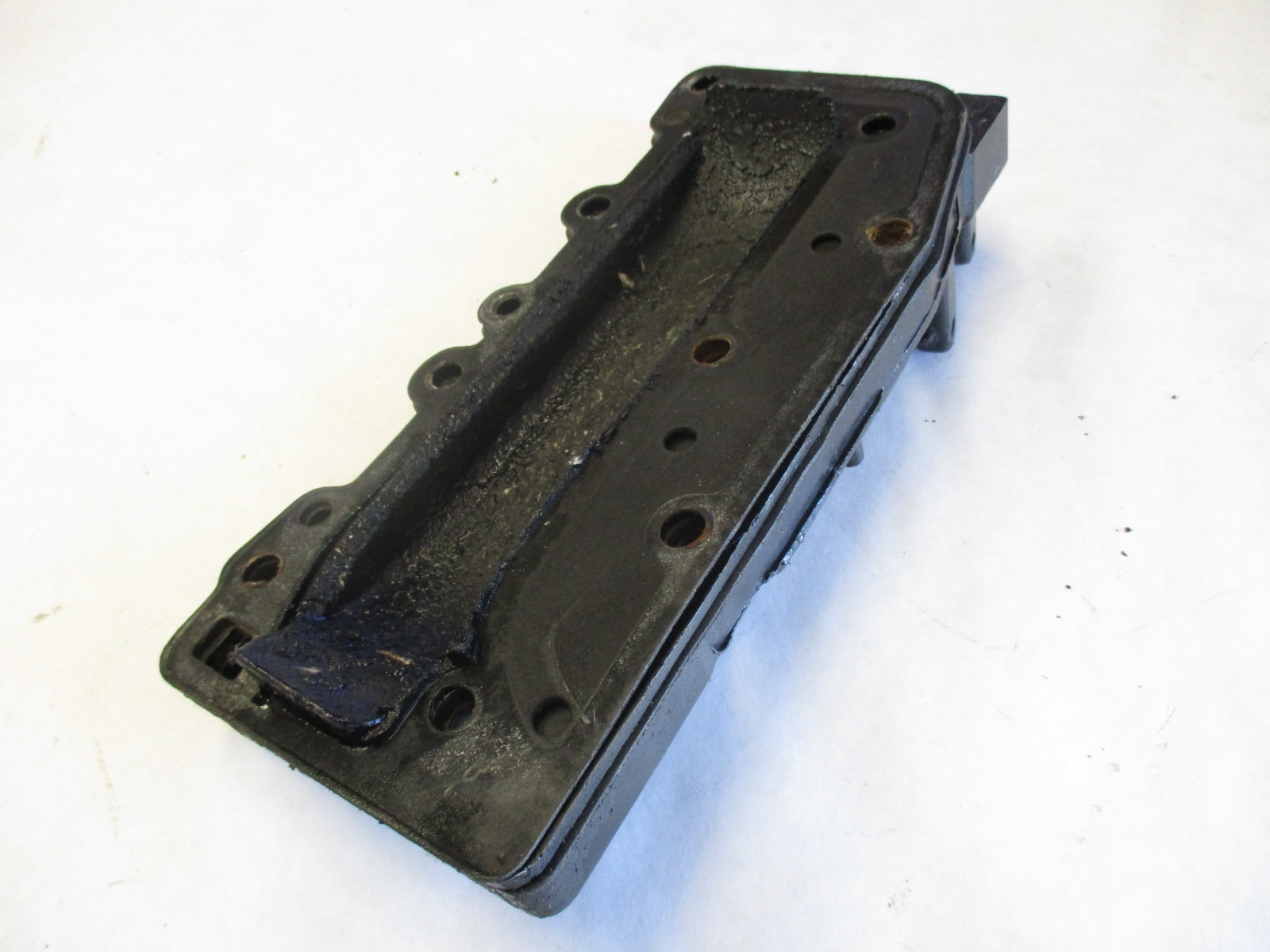 55190 Mercury Mariner Baffle Cover Plate Exhaust Manifold Cover 55157T