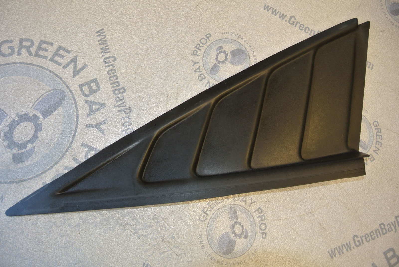 RIGHT Window Corner Trim Black Plastic Bayliner Capri Side Glass Rear