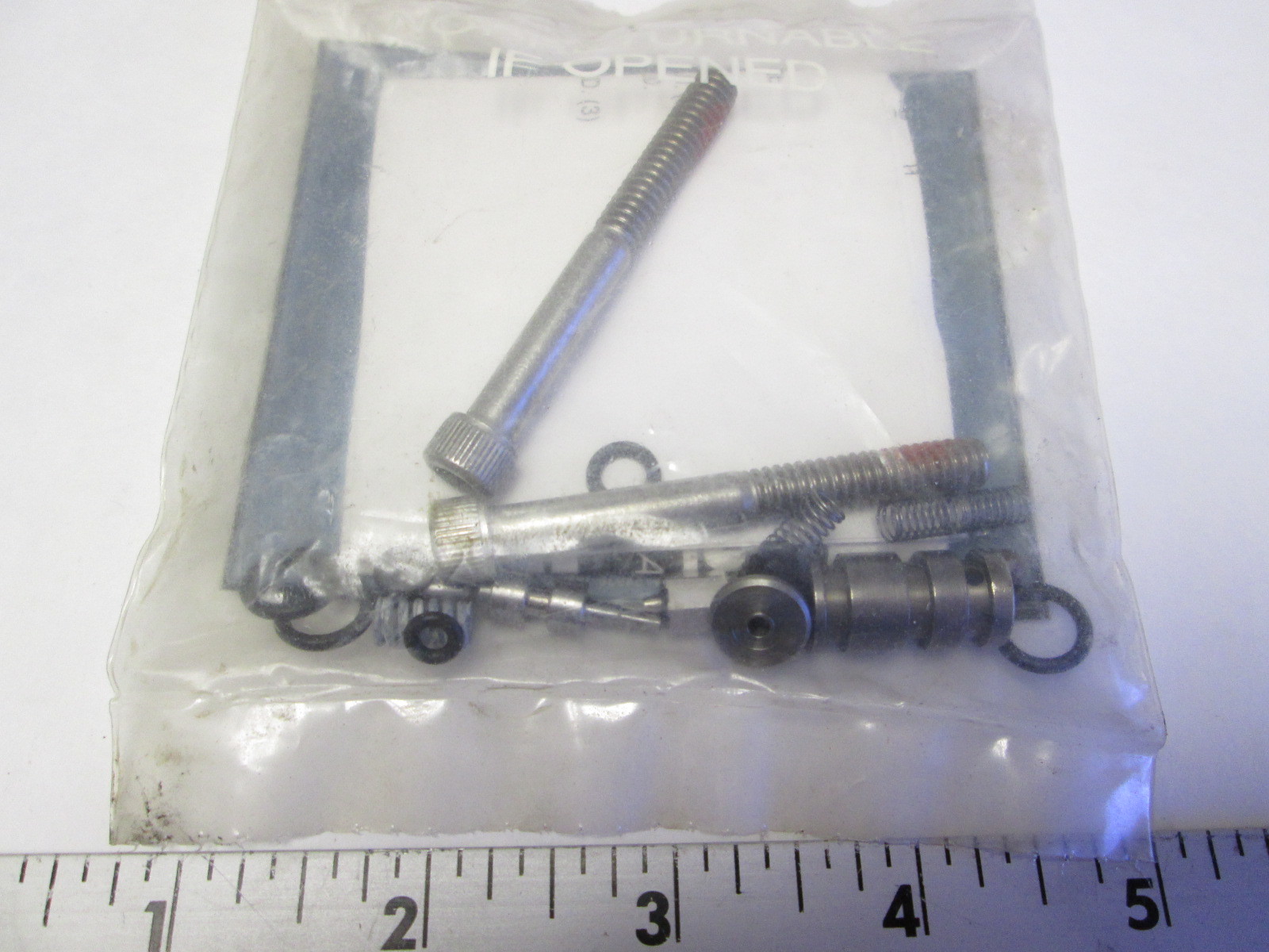 811678A6 Fits Mercury Mariner 4060 Hp Outboard Power Trim ValveScrew