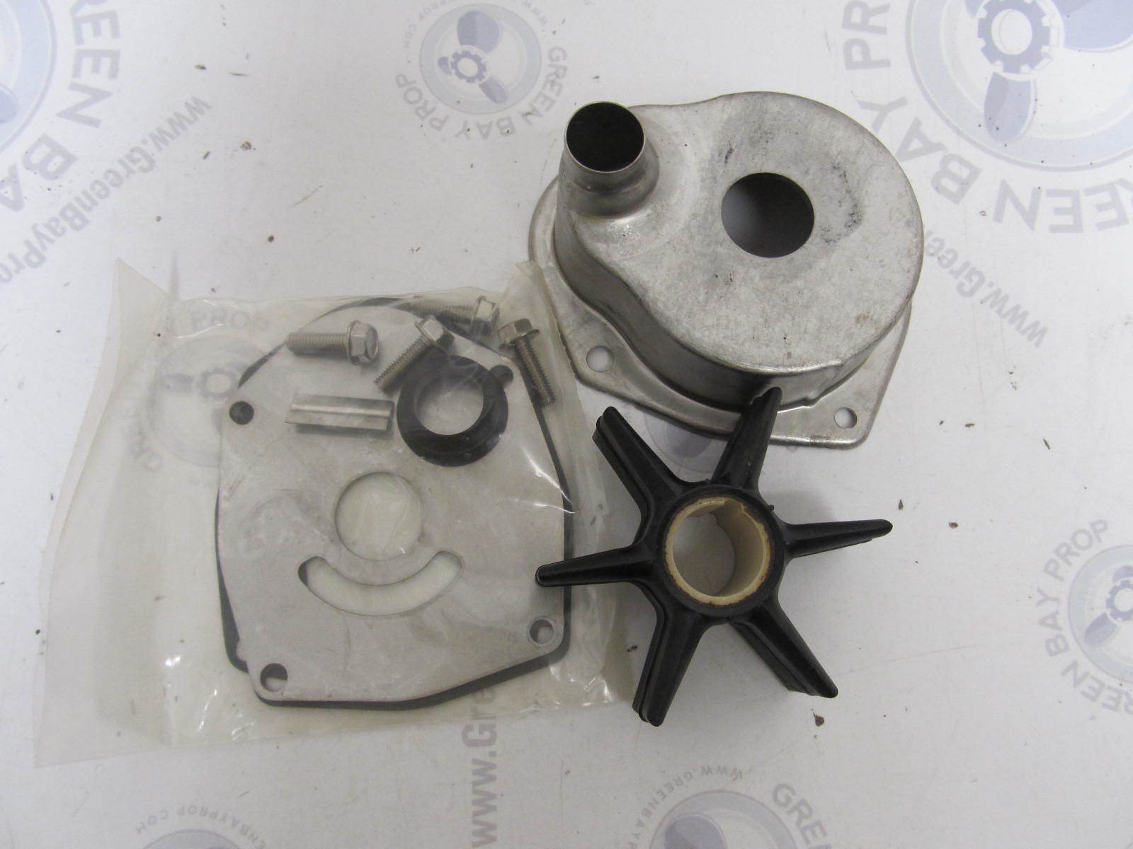 817275A08 Fits Mercury Mariner 135350 Verado Water Pump Upper Repair