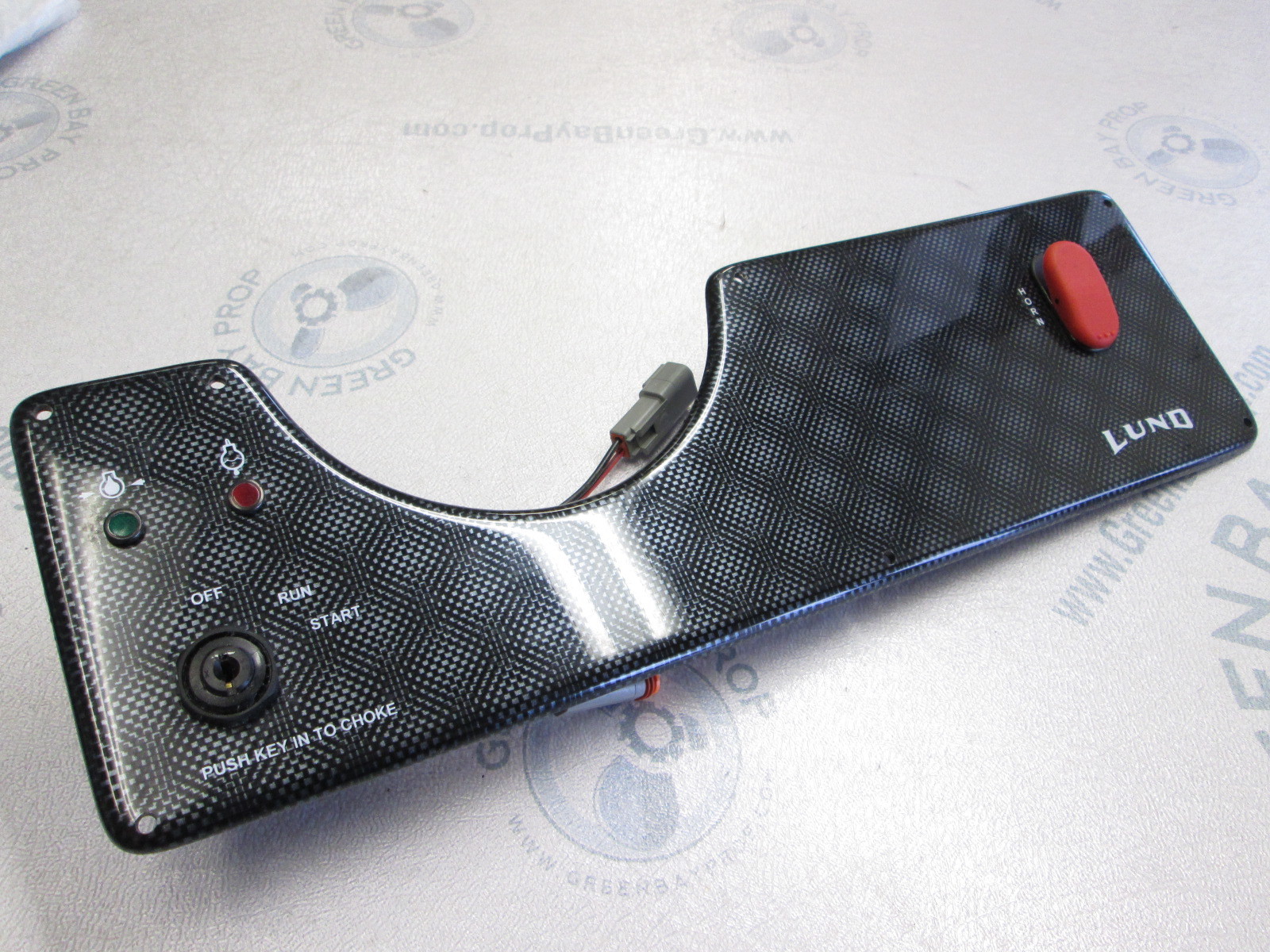 Lund 2003 Fish Boat Dash Board Key Switch Panel Honda Outboard Green