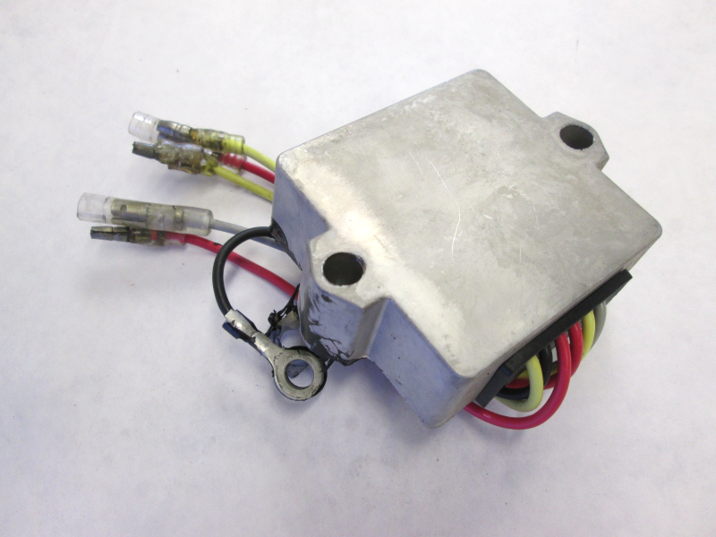 854515 8M0084173 Mercury Mariner 30125 Hp Outboard Voltage Regulator