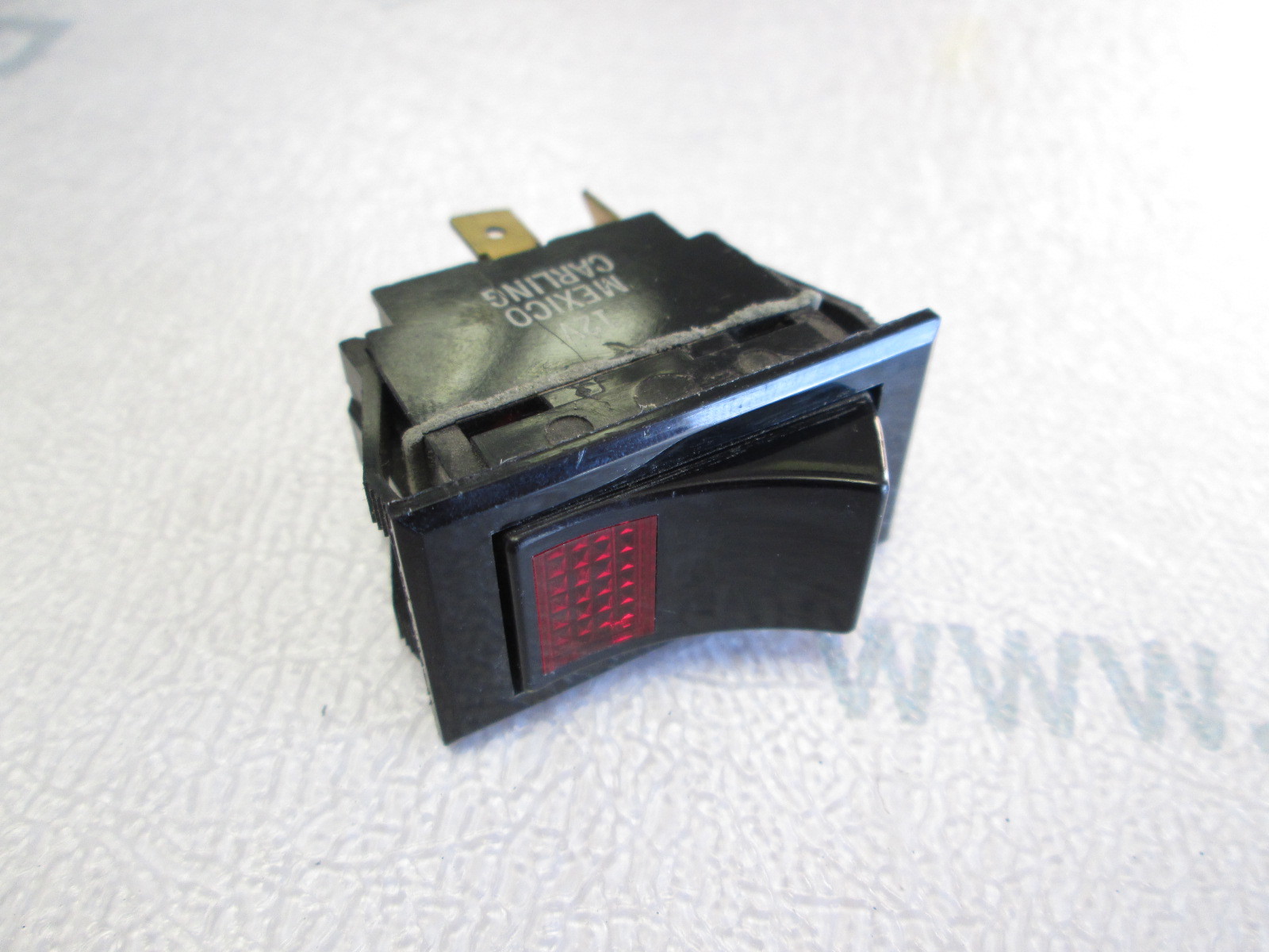 Carling Switch 2 Way On/Off Switch Illuminated 12V Green Bay