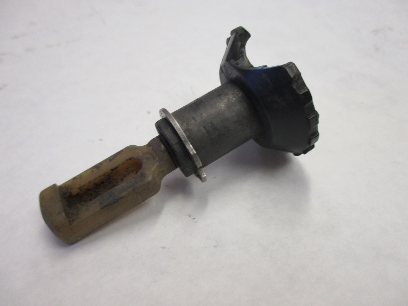 0387272 0321996 Idle Adjustment Knob and Screw Evinrude Johnson 10 / 15