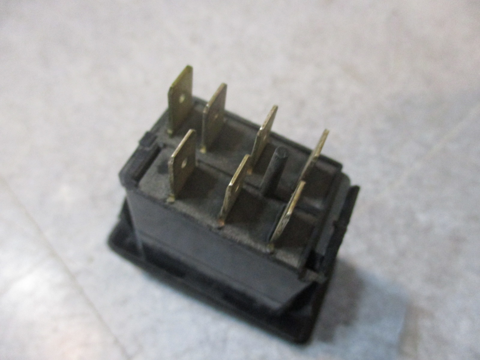 Carling Switch VJD1 On/Off/On Rocker Switch Boat RV 12V Green Bay