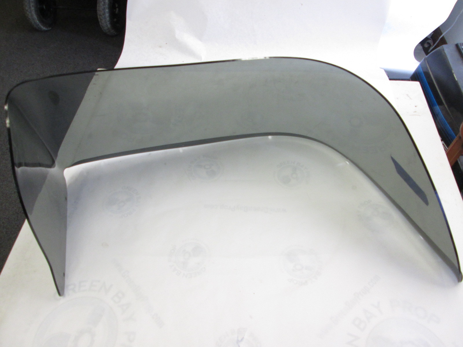 Skeeter Boat Tinted Right Starboard Windshield Bubble 33 1/2" Wide w