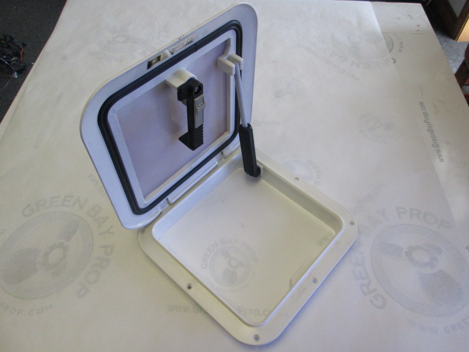 Bomar Boat White Porthole Hatch & Frame 12" x 11 3/4" Face Green Bay