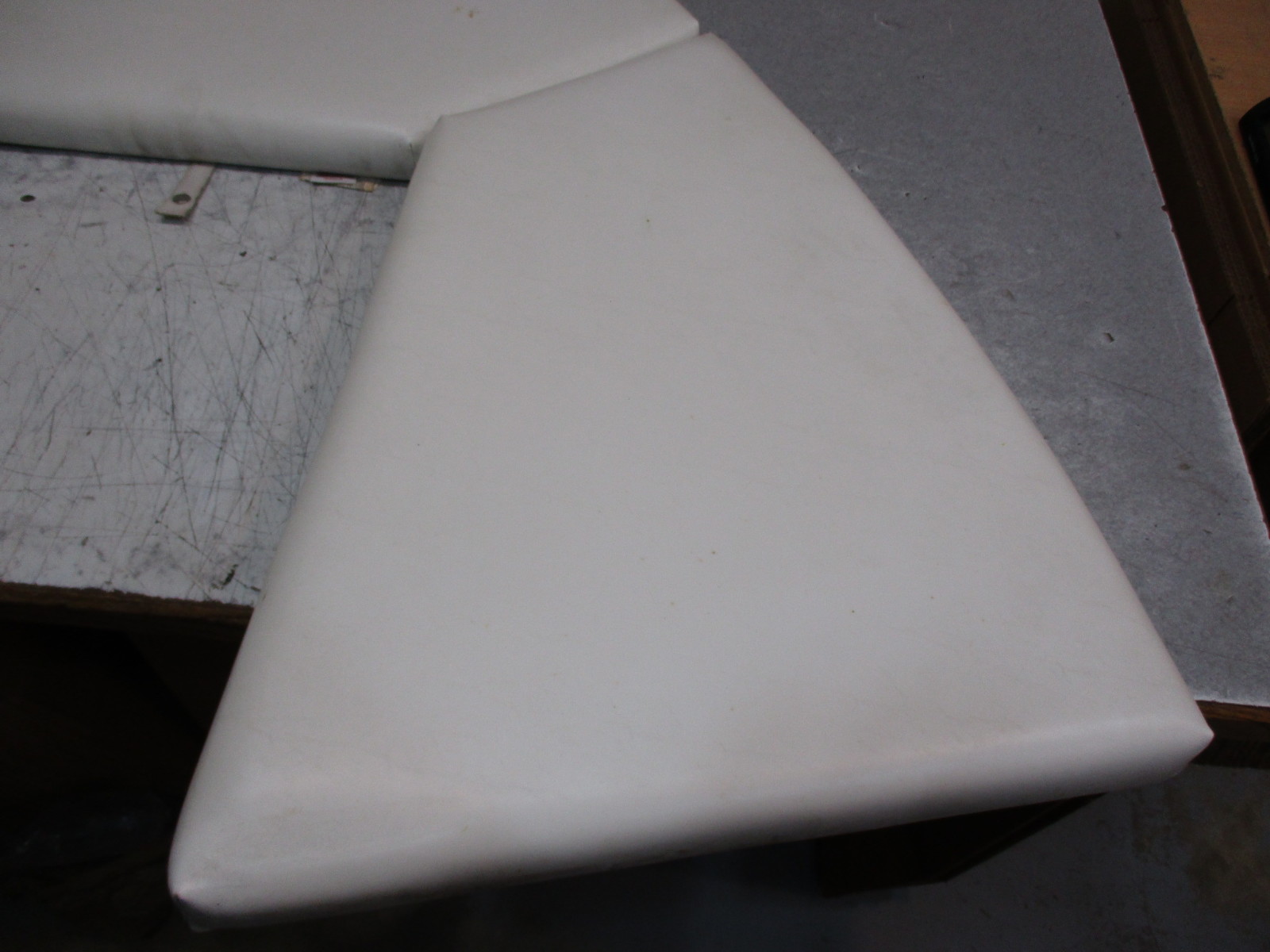 Front Bow Seat Boat Cushions 1998 Wellcraft Excel 19SSX White Vinyl eBay