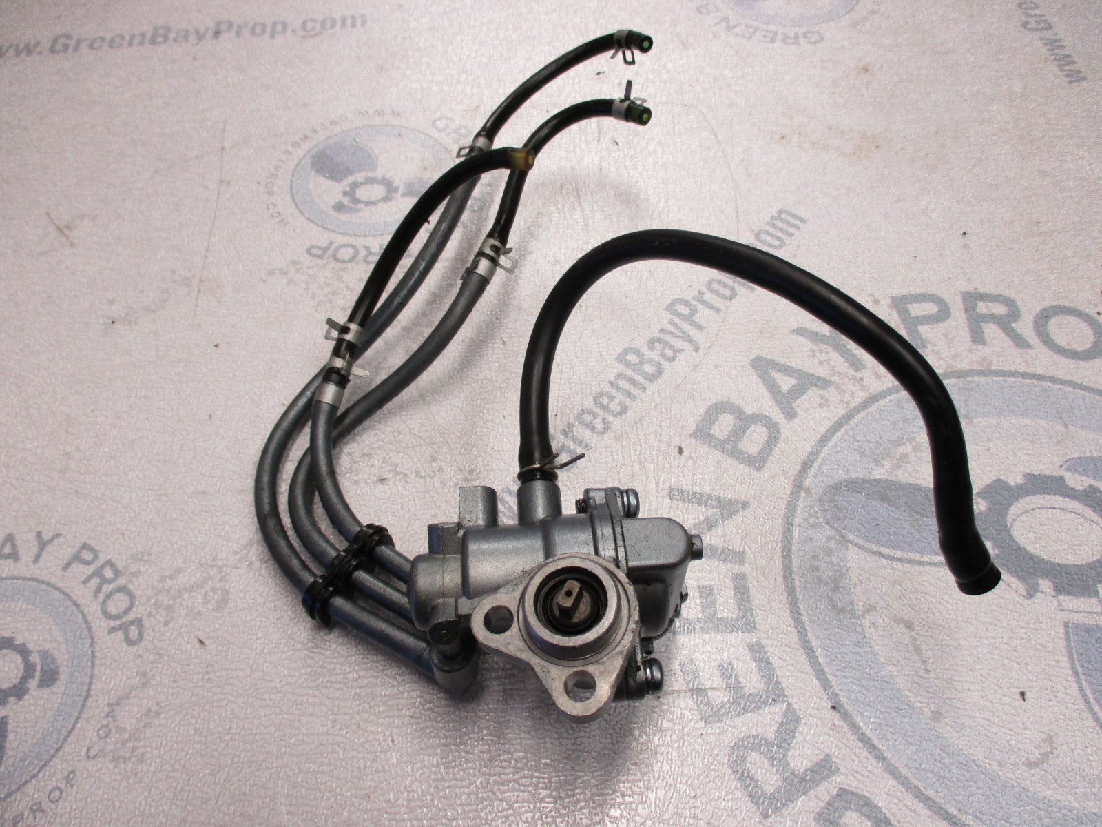 6H4132000100 Yamaha Outboard Oil Pump Assembly 19841988 4050 HP