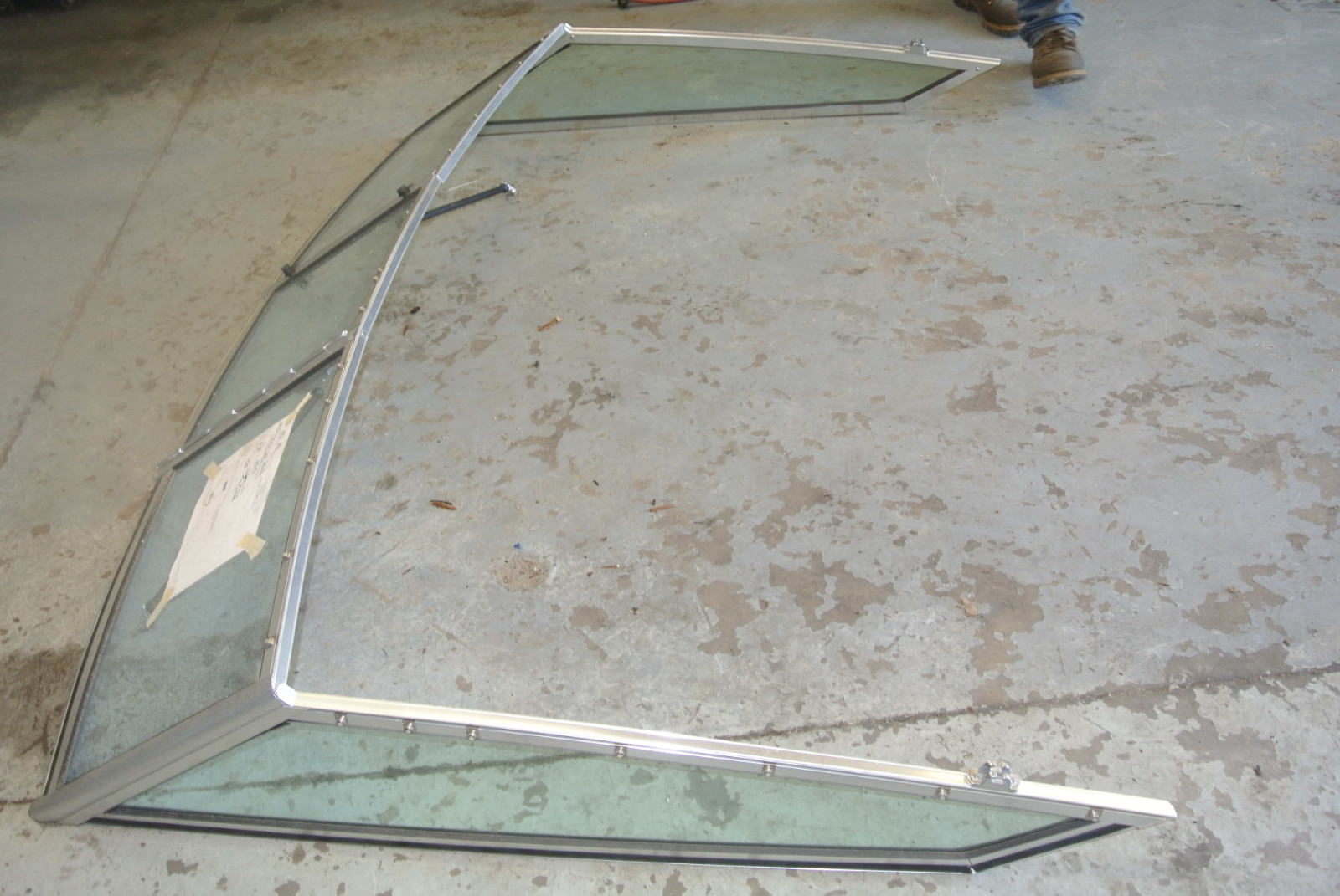 1989 WellCraft 170 Classic Boat Windshield Walk Through 72.5" Wide