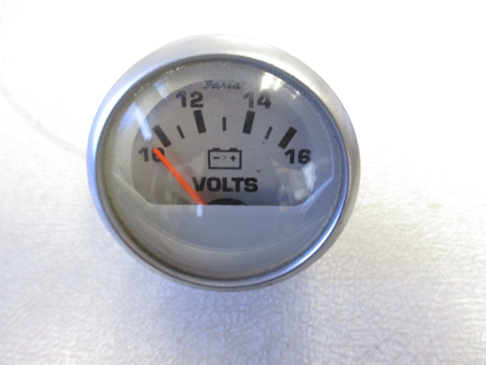 VP4017A Faria Brushed Aluminum & Black Volt Voltage Volts Gauge Green