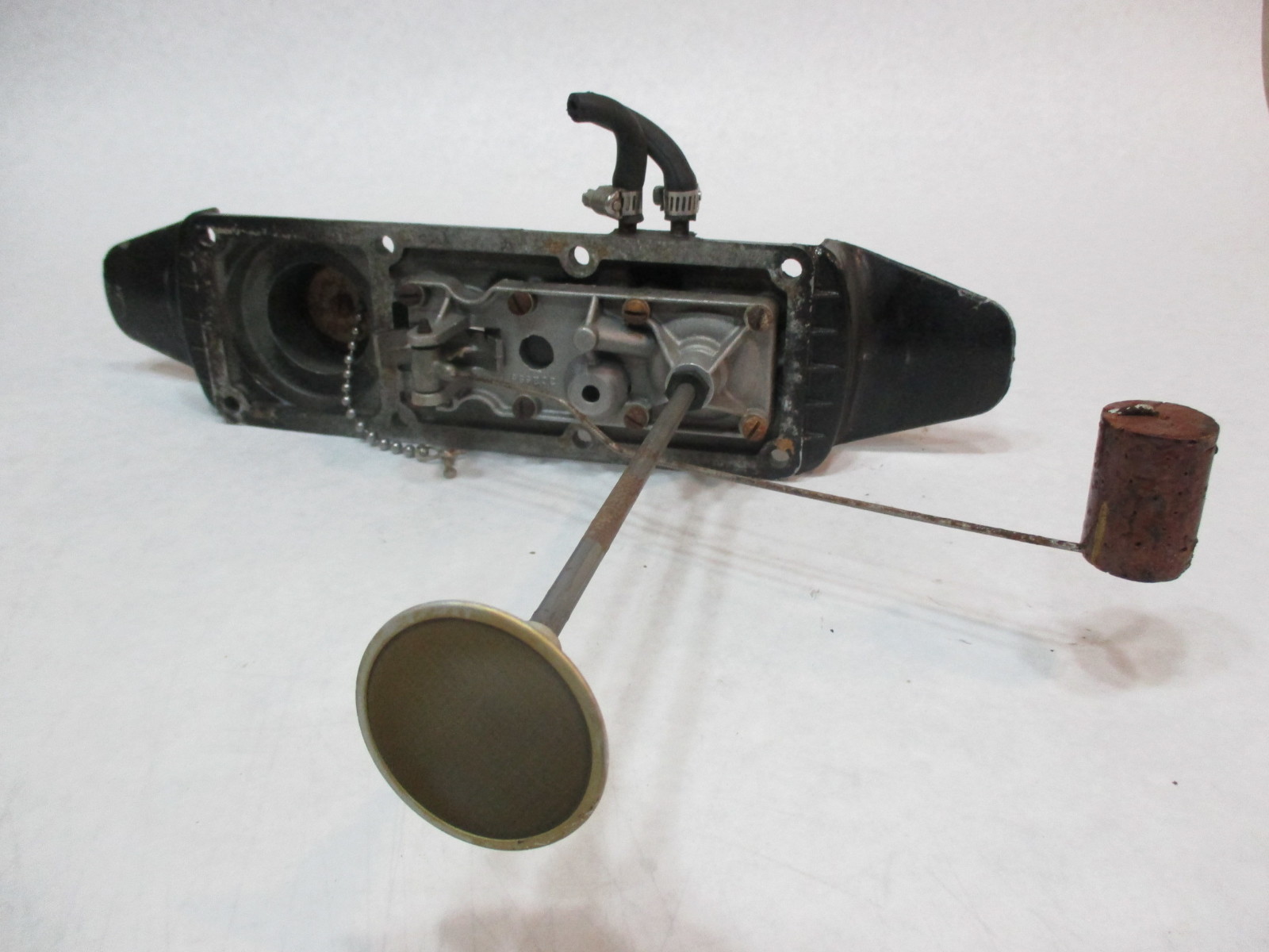 Johnson Evinrude OMC Pressure Tank cover with Fuel Cap 376986 Casting