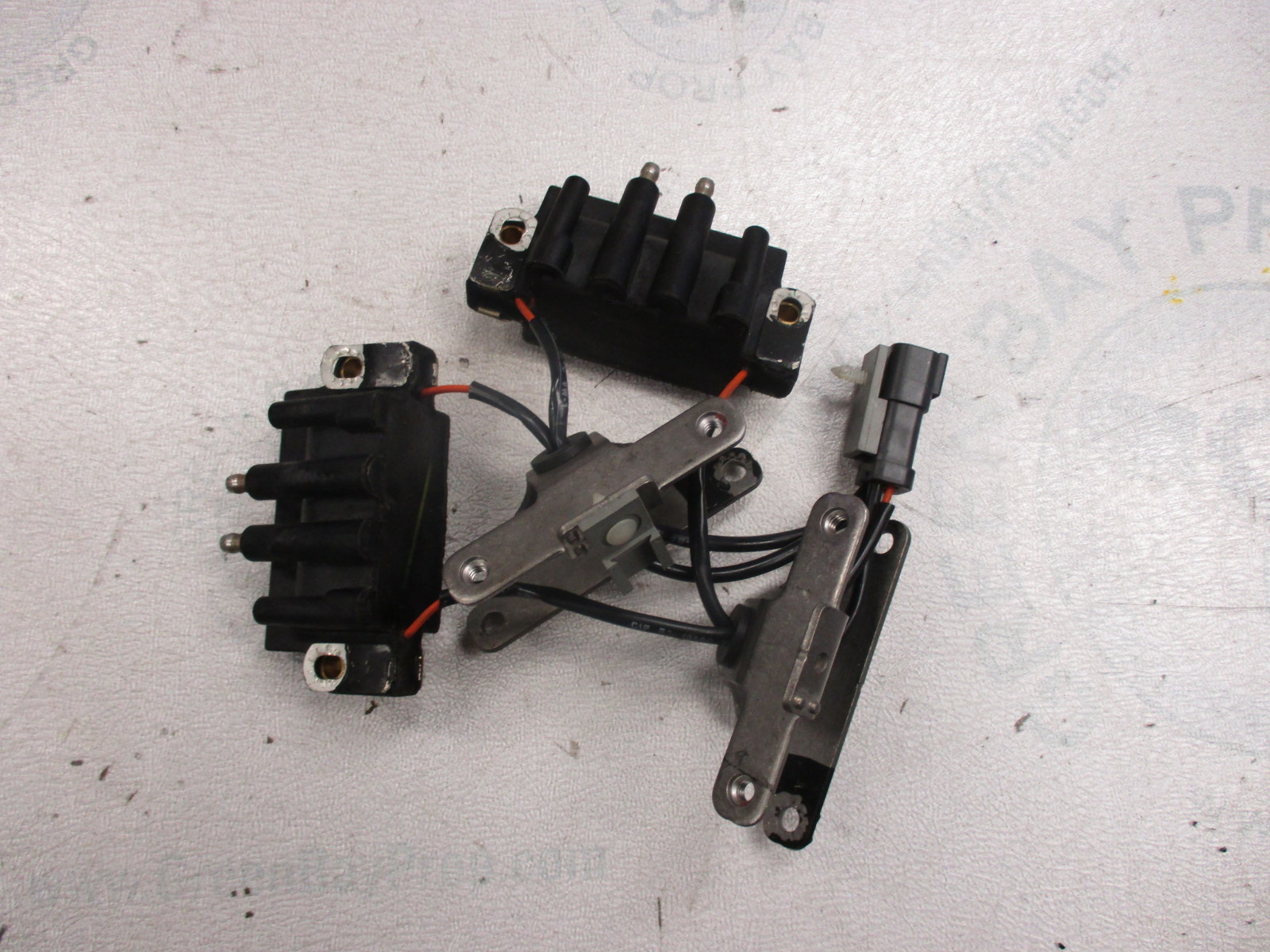 0586738 Evinrude Johnson Outboard Dual Ignition Coils 20022006 75175